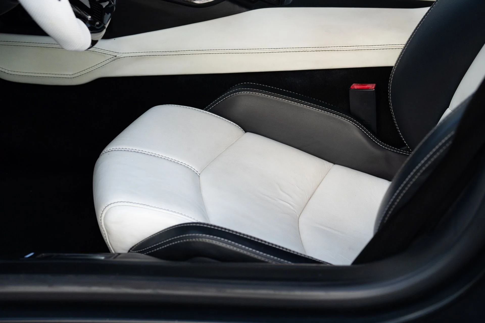 mph006_992075011_Used_2015_Lamborghini_Aventador_LP_700_4_1755636746_b3cb7aa9a4