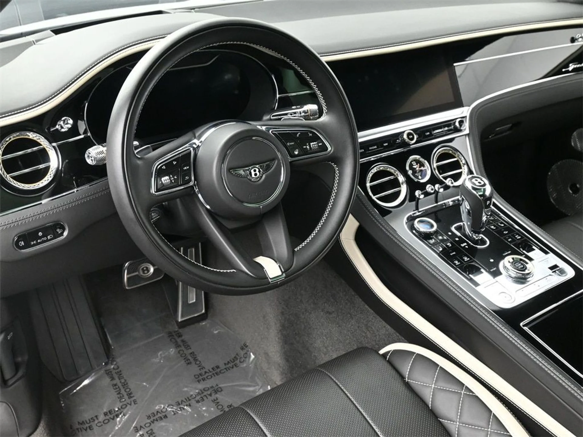 mph006_99644563_7c35bc64ff9a038ab95a99fbcba4bceex_014cf2b62b