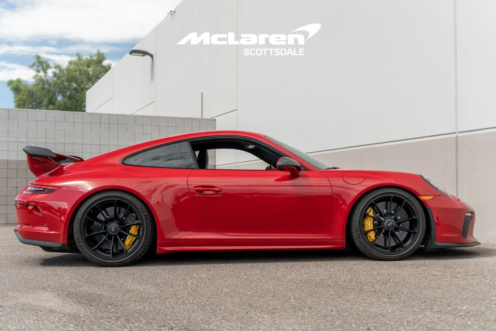 mph007_1006097228_Used_2018_PORSCHE_911_GT_3_1760124140_d1f8da3901
