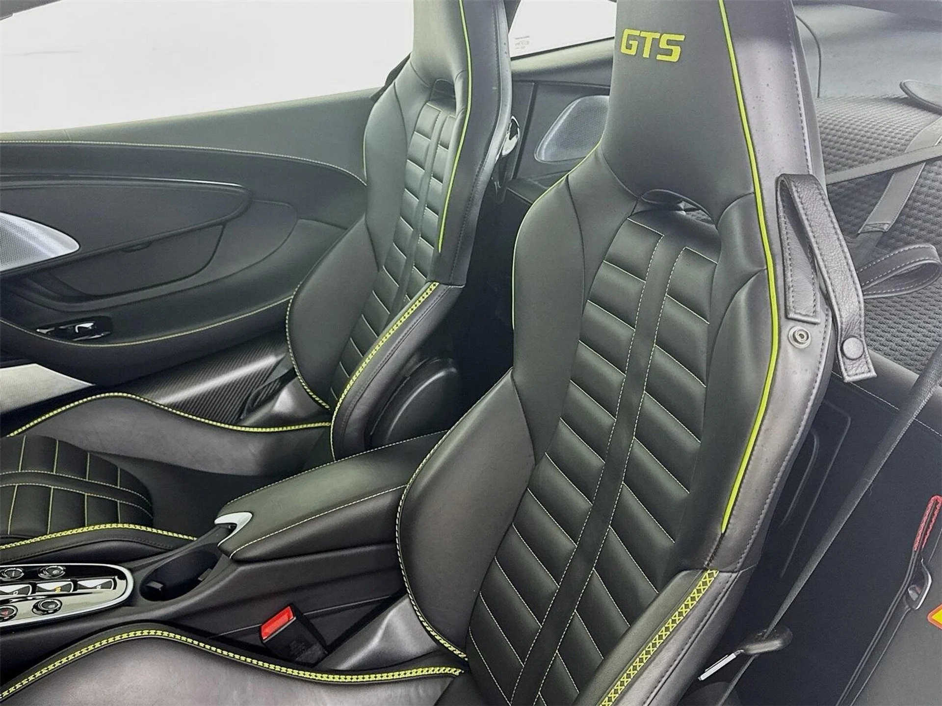 mph007_1008153050_f1b5c3048b8052a6d4d35425aa87bcfcx_cc52f38867