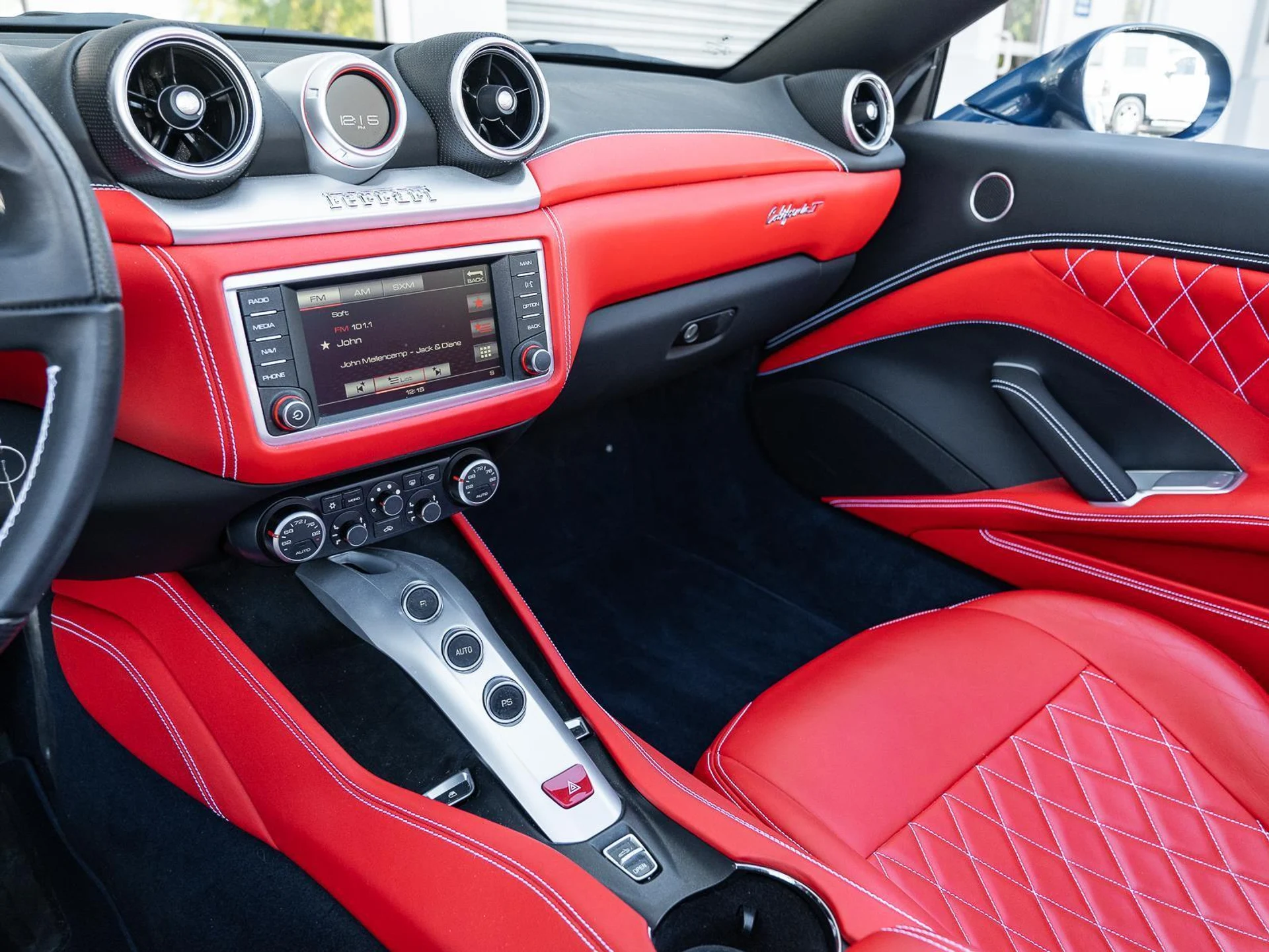 mph007_1048525630_Used_2016_Ferrari_California_T_1770806109_dbb3cf1c49