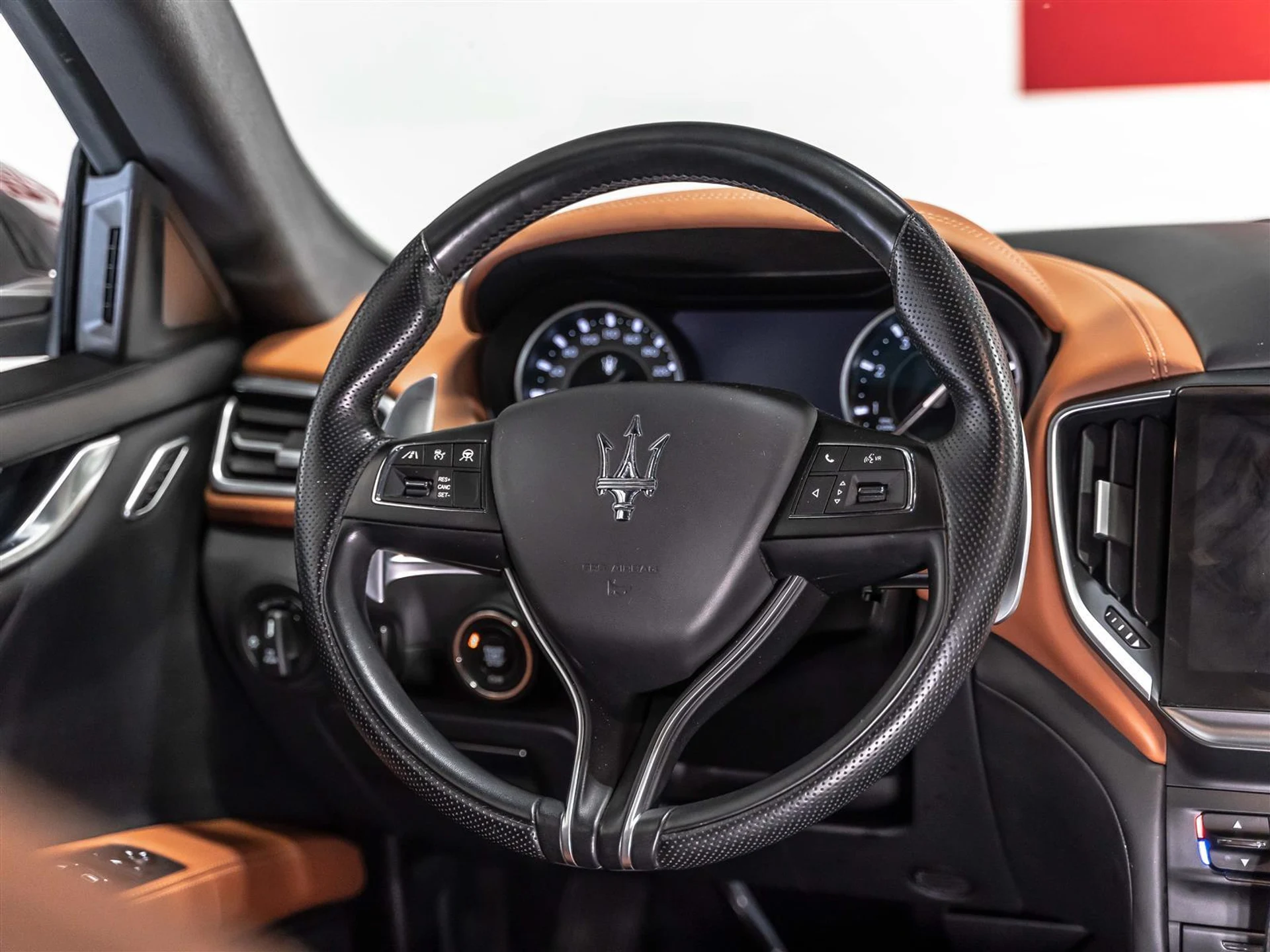 mph007_1052363074_c00f53dd_563f_41d9_bdee_8e877cead253_01f0190ecd