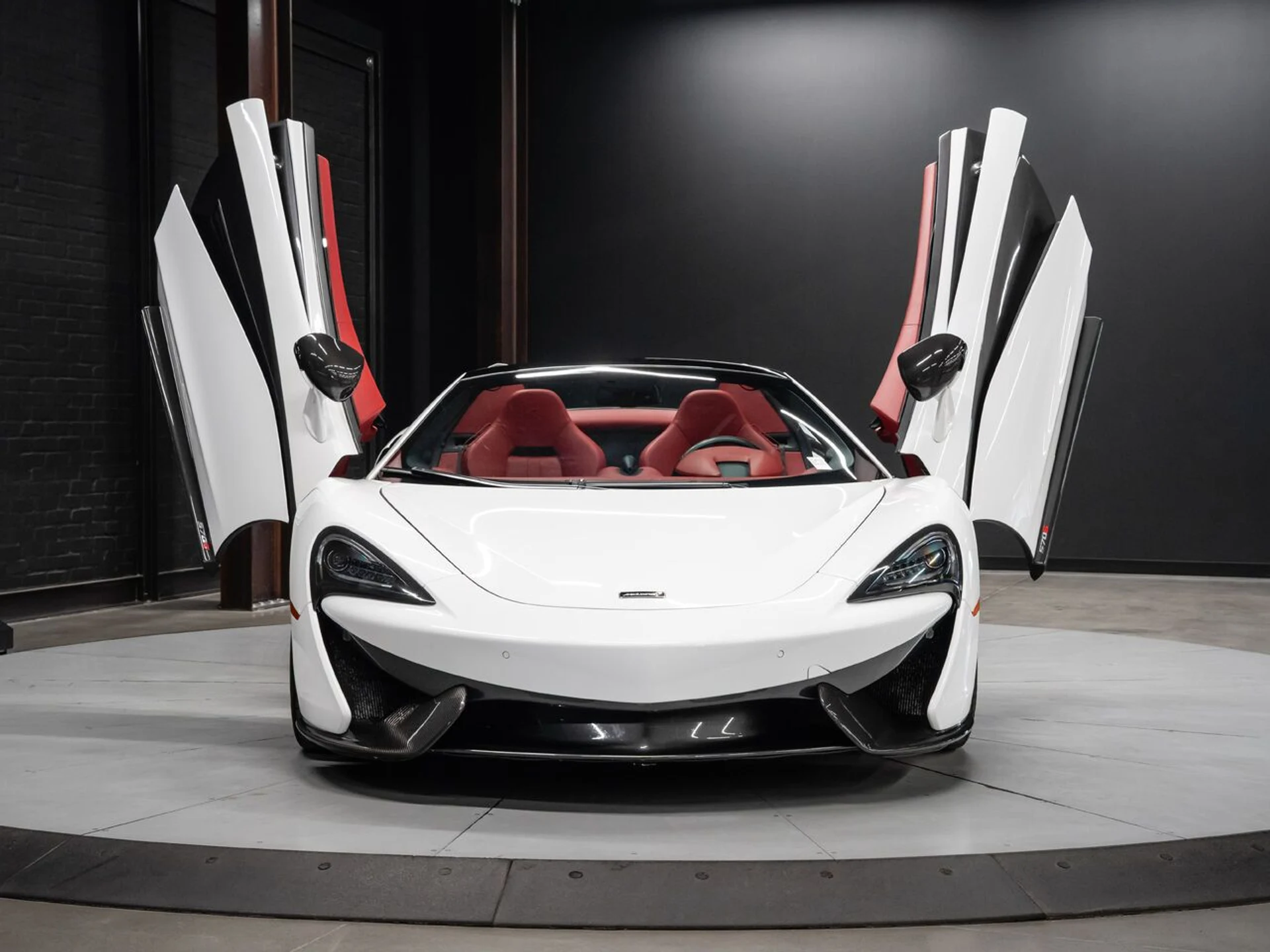 mph007_1053904661_mclaren_570s_2019_693d2626c1