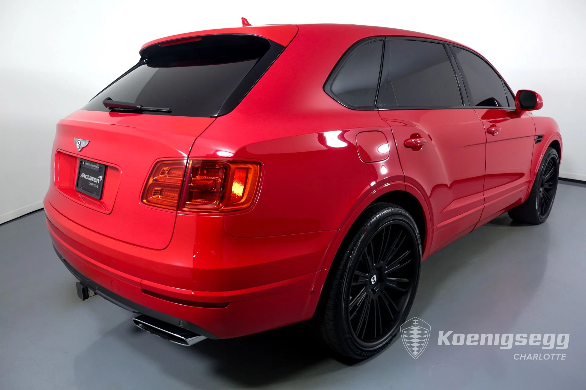 mph007_1055227341_Used_2018_Bentley_Bentayga_Onyx_Edition_1673032642_834a33d629