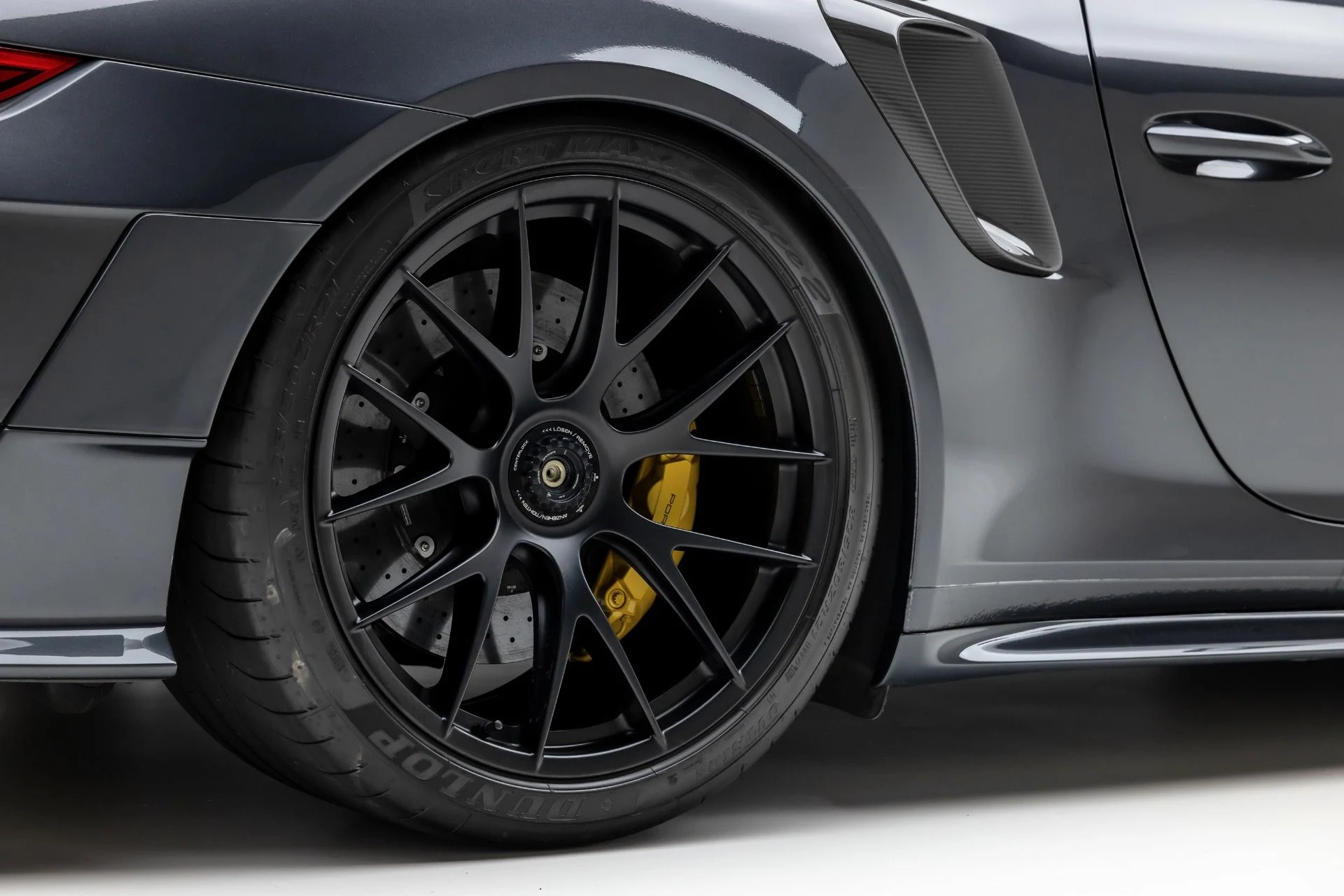 mph007_1072509645_11865_p8_l_9c9f40302c