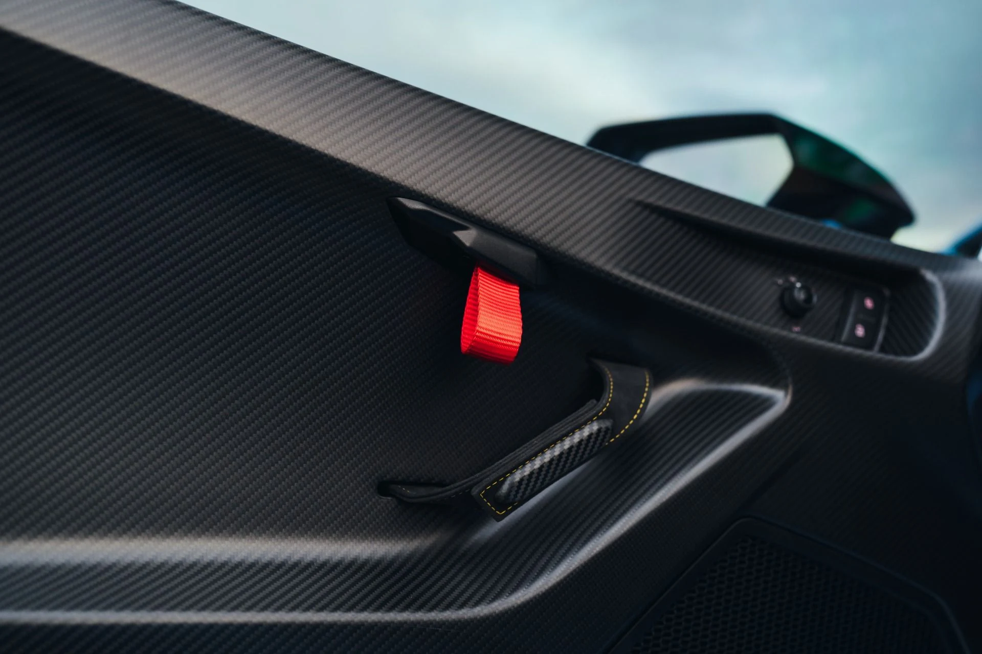 mph007_1077755981_Used_2023_Lamborghini_Huracan_Tecnica_1746567462_d258f6e033