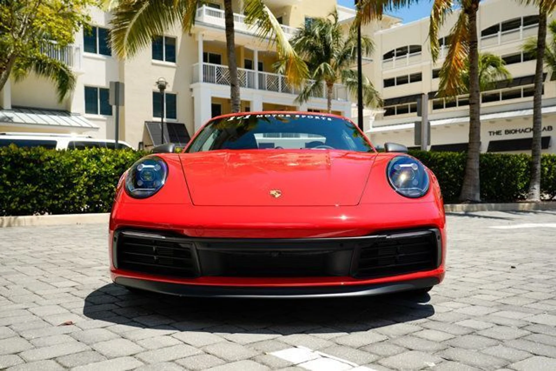 mph007_109181113_used_2024_porsche_911_carreratcoupe_14354_22898234_8_640_efaf4590b2