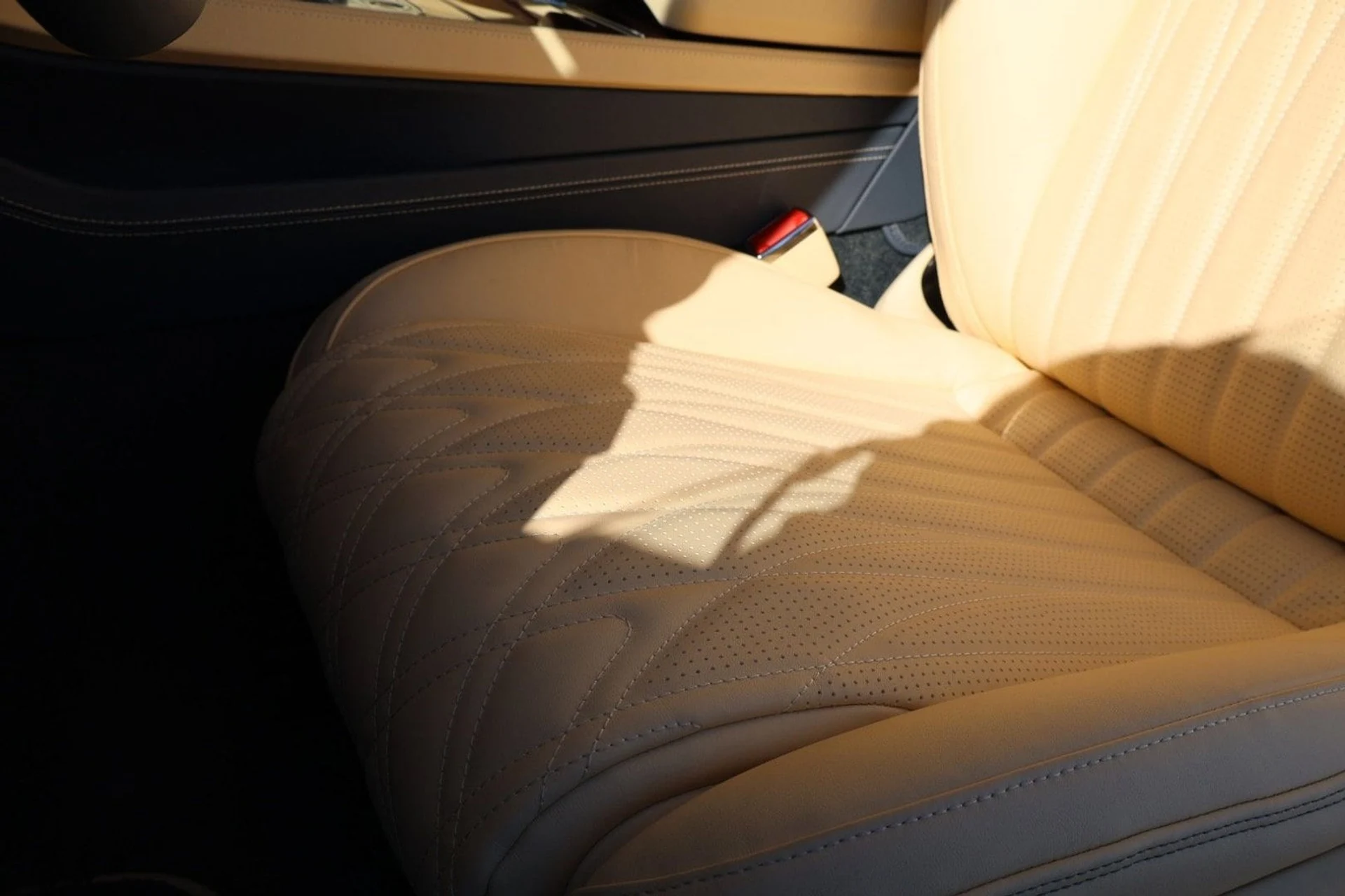 mph007_1092522386_45d87339b30f5014fbfe9a6d09ece589x_3948b2ba9e