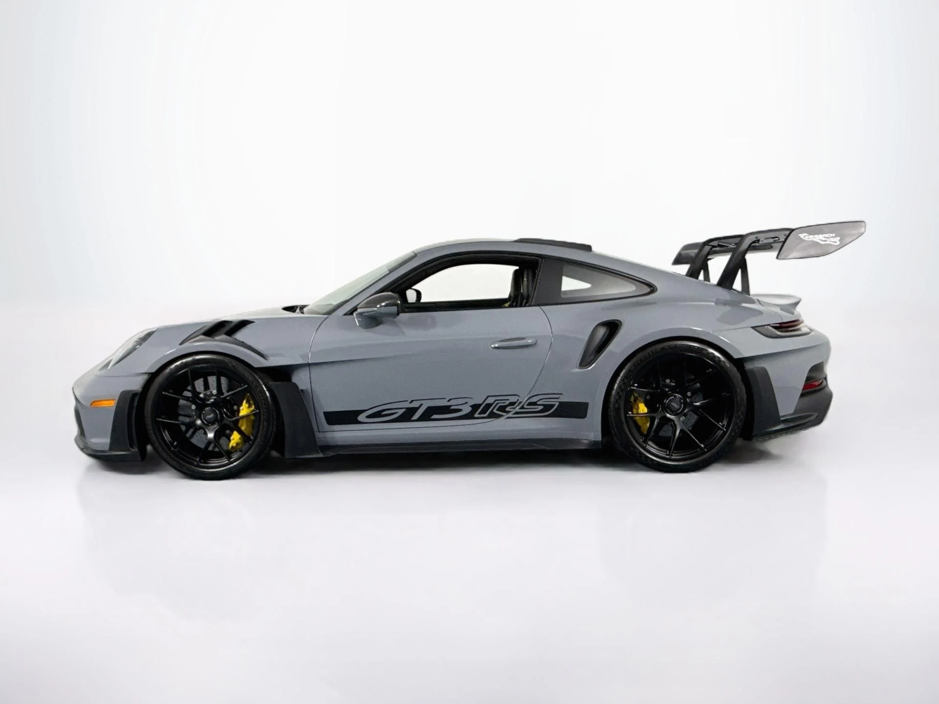 mph007_1092739467_Used_2024_Porsche_911_GT_3_RS_1788561358_d89b6efd92