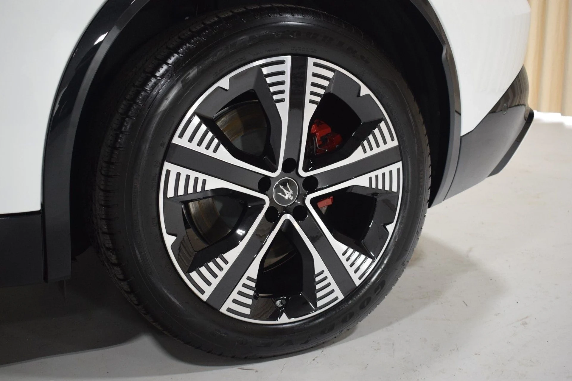 mph007_1097130249_a30d09a984b64a24453b2a0b9c3bc516x_7c94940af1