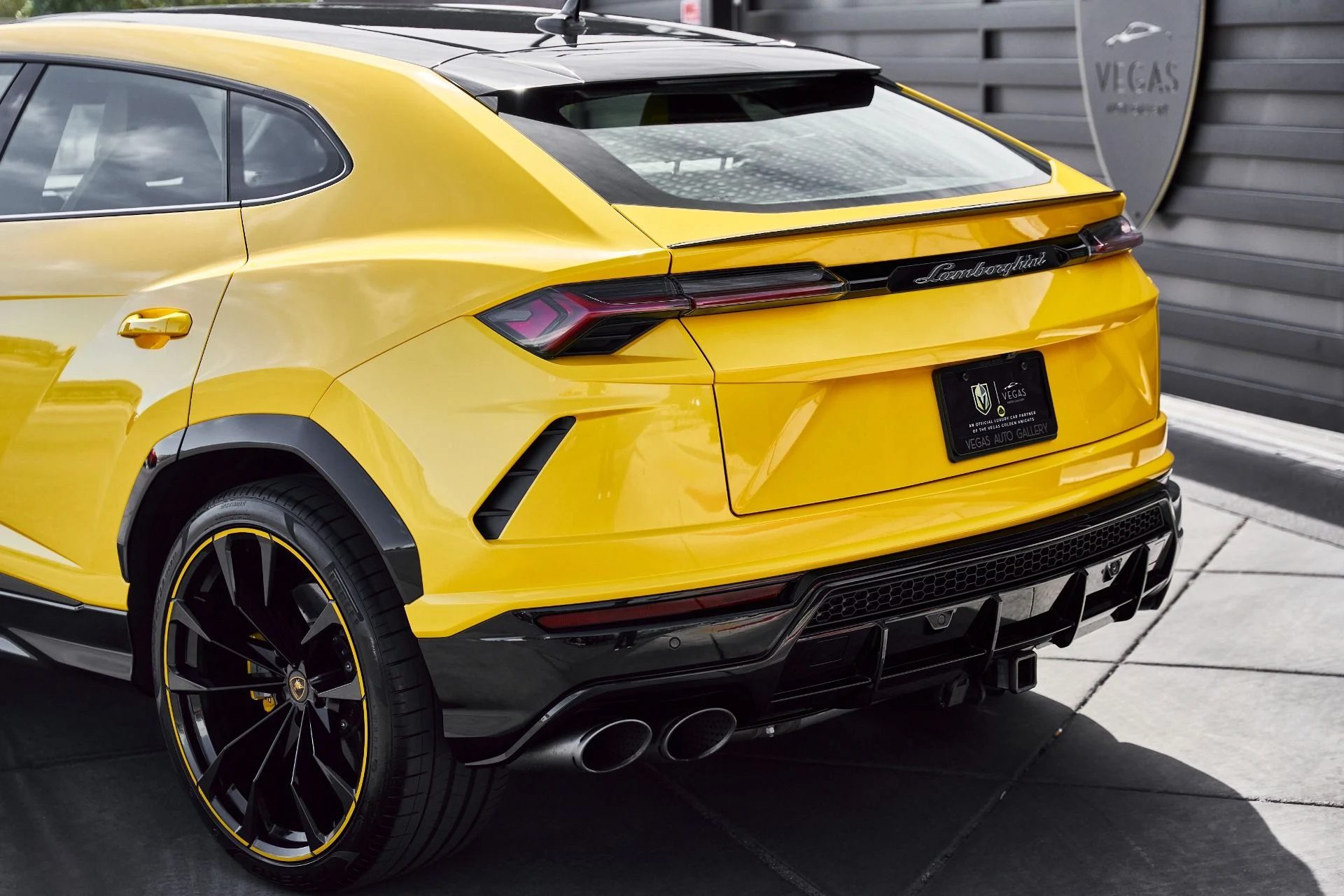 mph007_1097750031_Used_2021_Lamborghini_Urus_Pearl_Capsule_1772843441_b58e996a3d