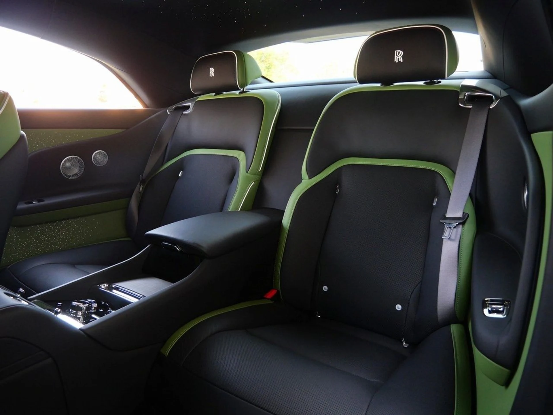 mph007_1104450273_cbbf81104a140c93dad2dcaed5c90419x_95f9cbdb9f