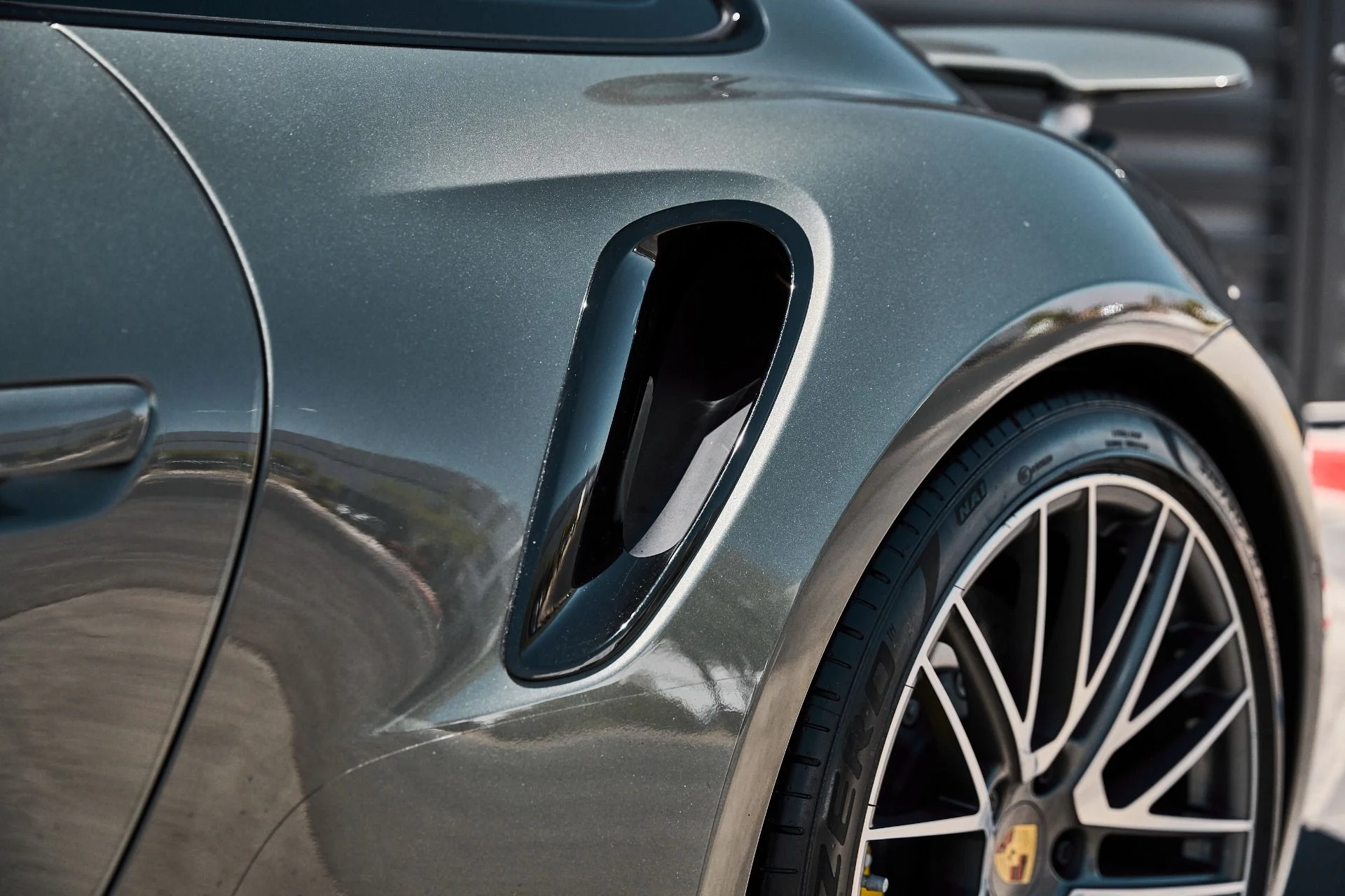 mph007_1115277383_Used_2023_Porsche_911_Turbo_S_1777011041_92850e134e