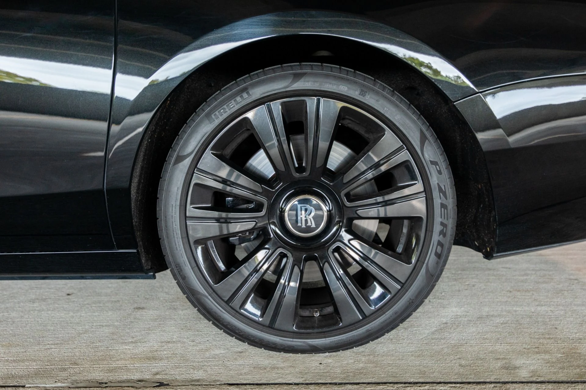 mph007_1116530693_Used_2021_Rolls_Royce_Ghost_EWB_1768869200_ab1c50f6f8