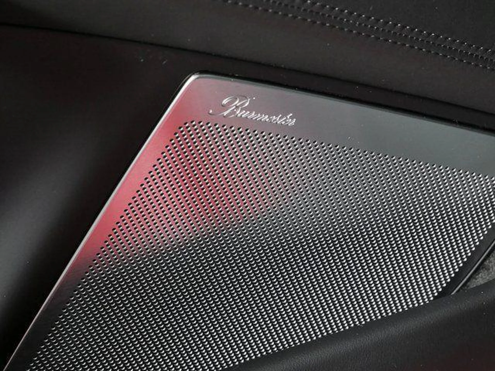 mph007_1121552162_vil_I_Ch_Vl_KQ_Jrh1_n_Ey_H0_W_Og_Hq_Xg_4f92880238