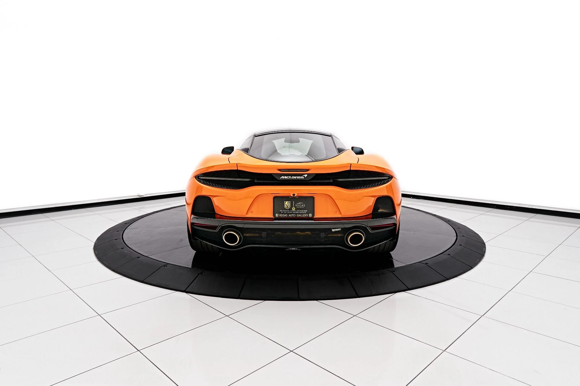 mph007_1121781364_Used_2023_Mc_Laren_GT_Base_1712094494_d6bb096ca9