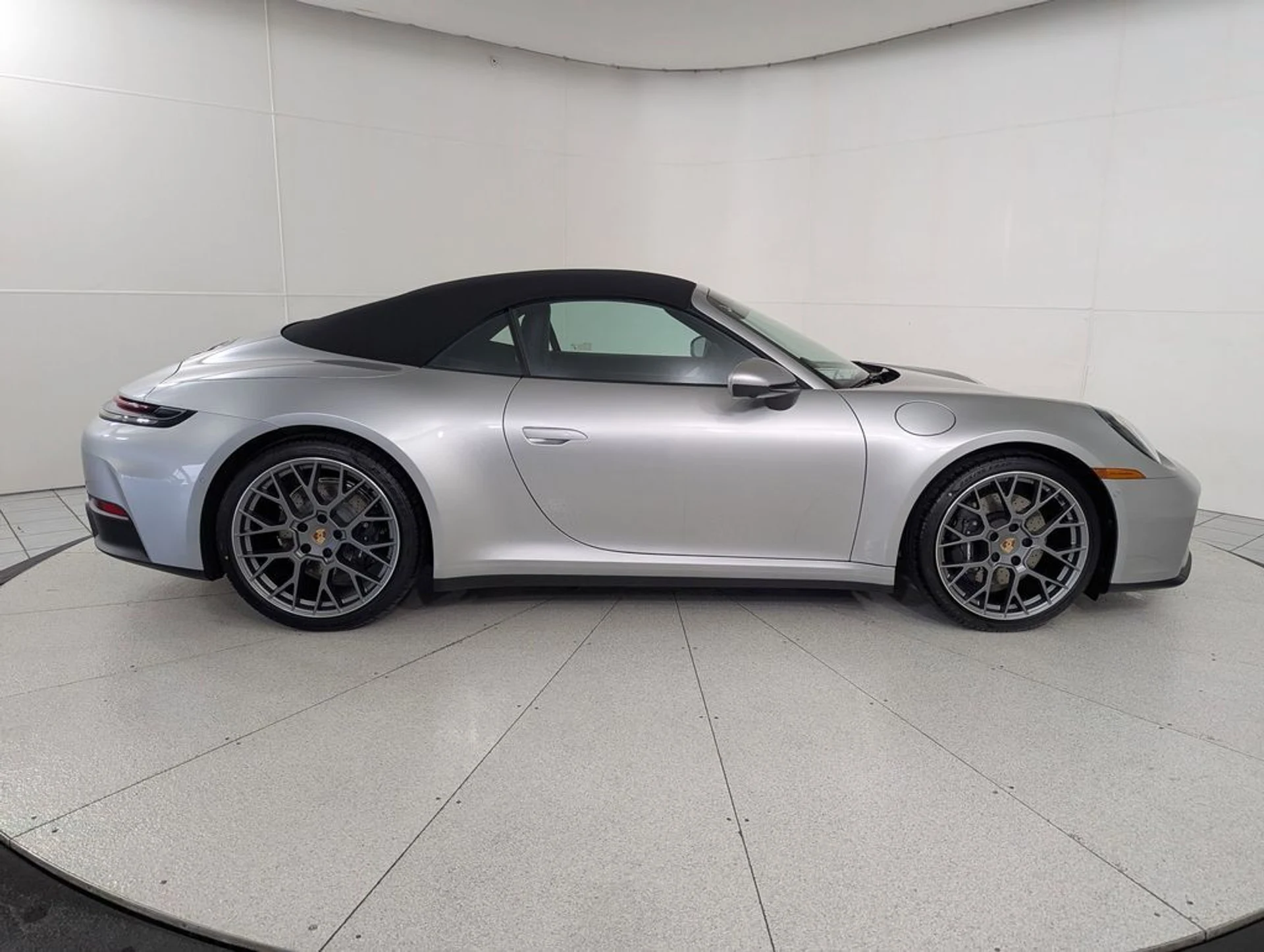 mph007_114137793_b30a3f9d38fdf266ec4f190a2b1efec3x_63c9a2a8e8