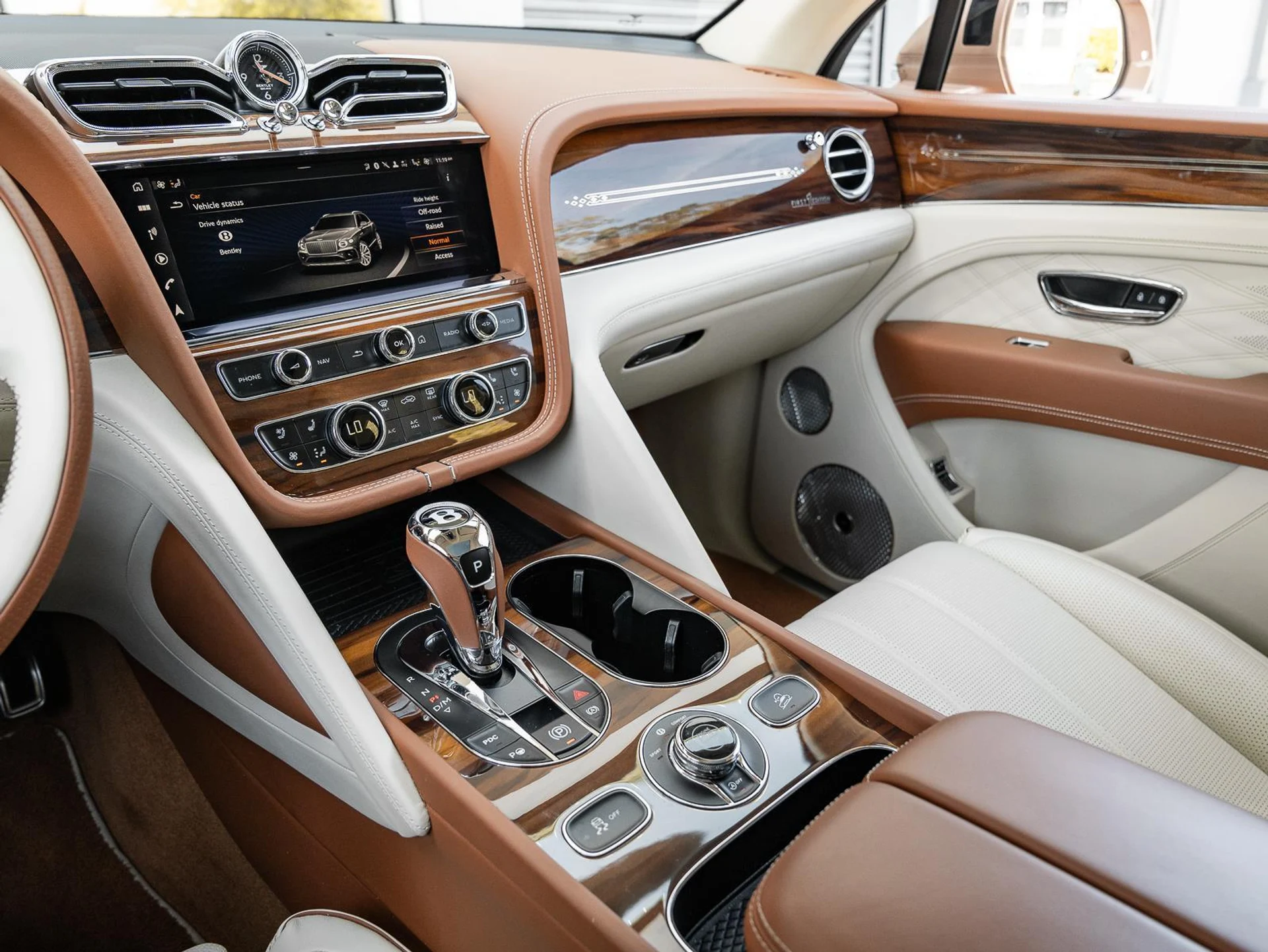 mph007_1152282396_Used_2023_Bentley_Bentayga_EWB_Azure_First_Edition_1772272955_2ff61dc82b