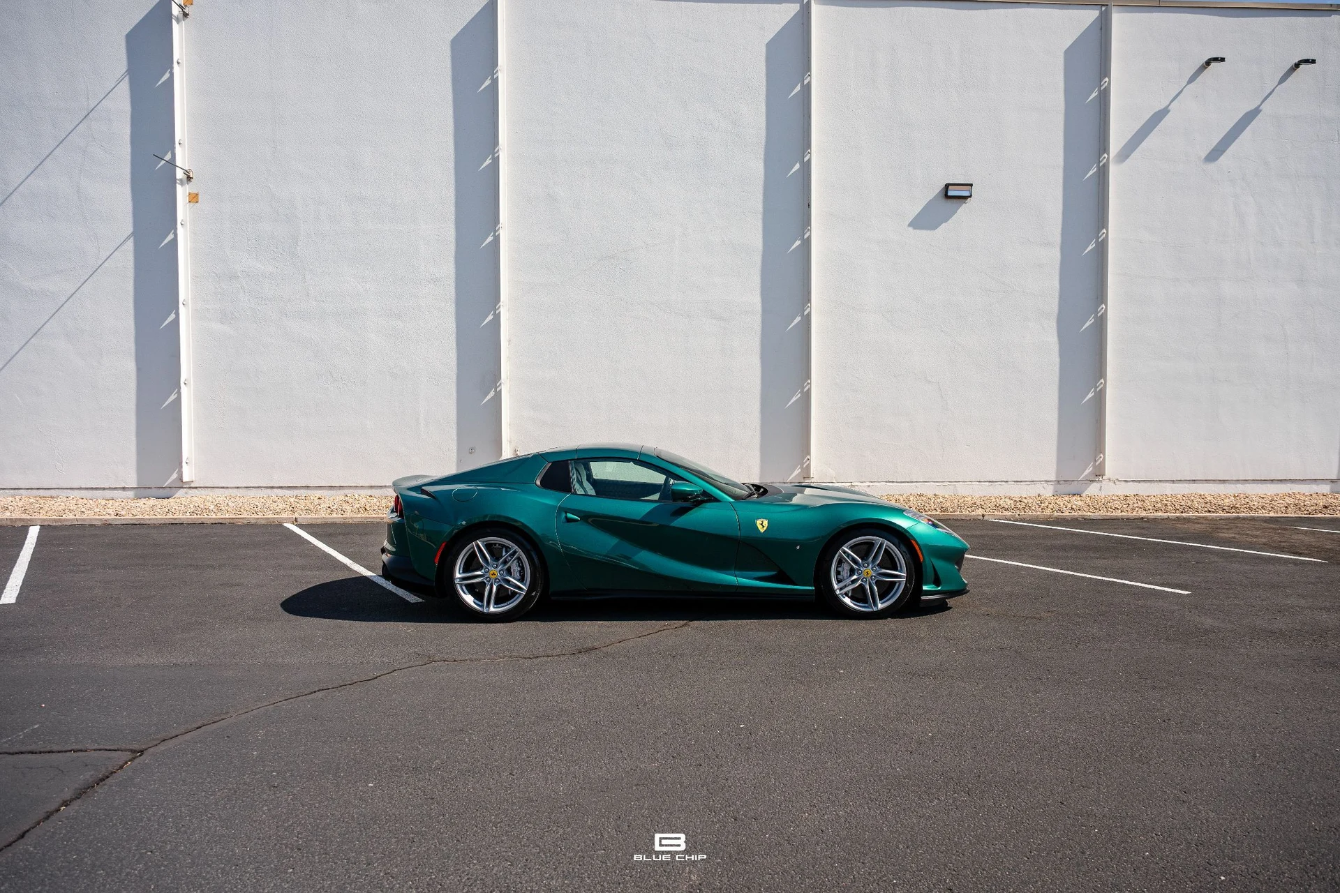 mph007_1152340869_6a612ff75c82e5c57eaaabff_23798_202022_20_Ferrari_20812_20_GTS_20_Verde_20_British_08_ed30b3b5ce