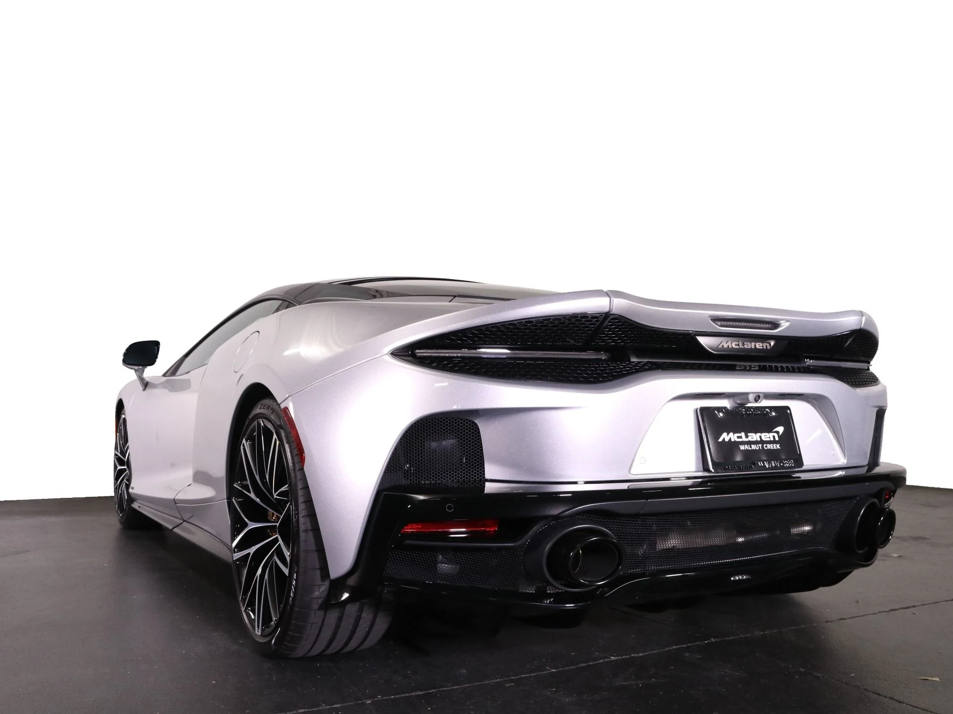 mph007_11530924_New_2025_Mc_Laren_GTS_1768458119_4ed44cf9b9