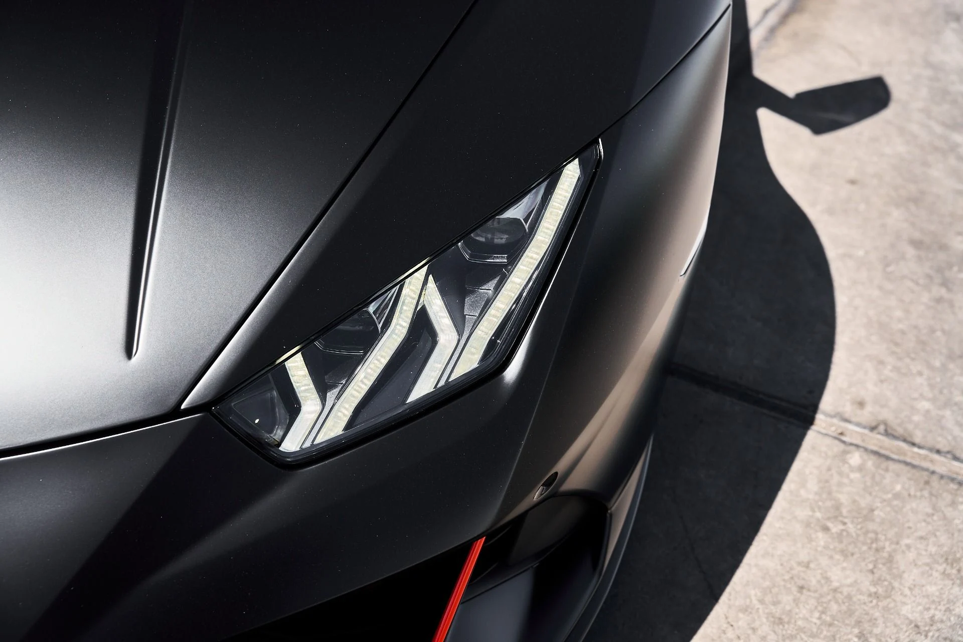 mph007_1155853576_Used_2024_Lamborghini_Huracan_EVO_Base_1778372601_47f900c08b