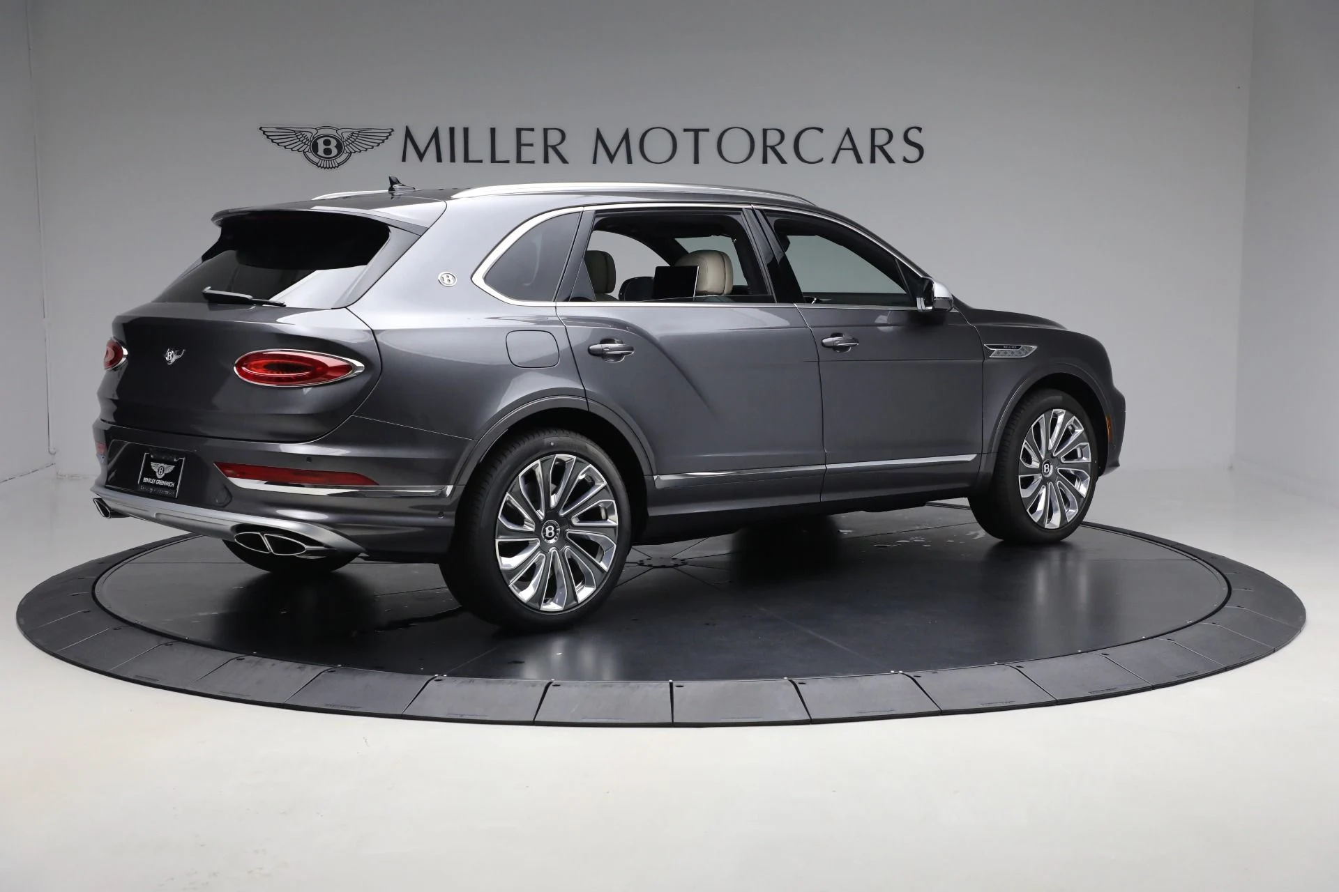 mph007_1161238615_New_2025_Bentley_Bentayga_EWB_Mulliner_V8_5836651e1a
