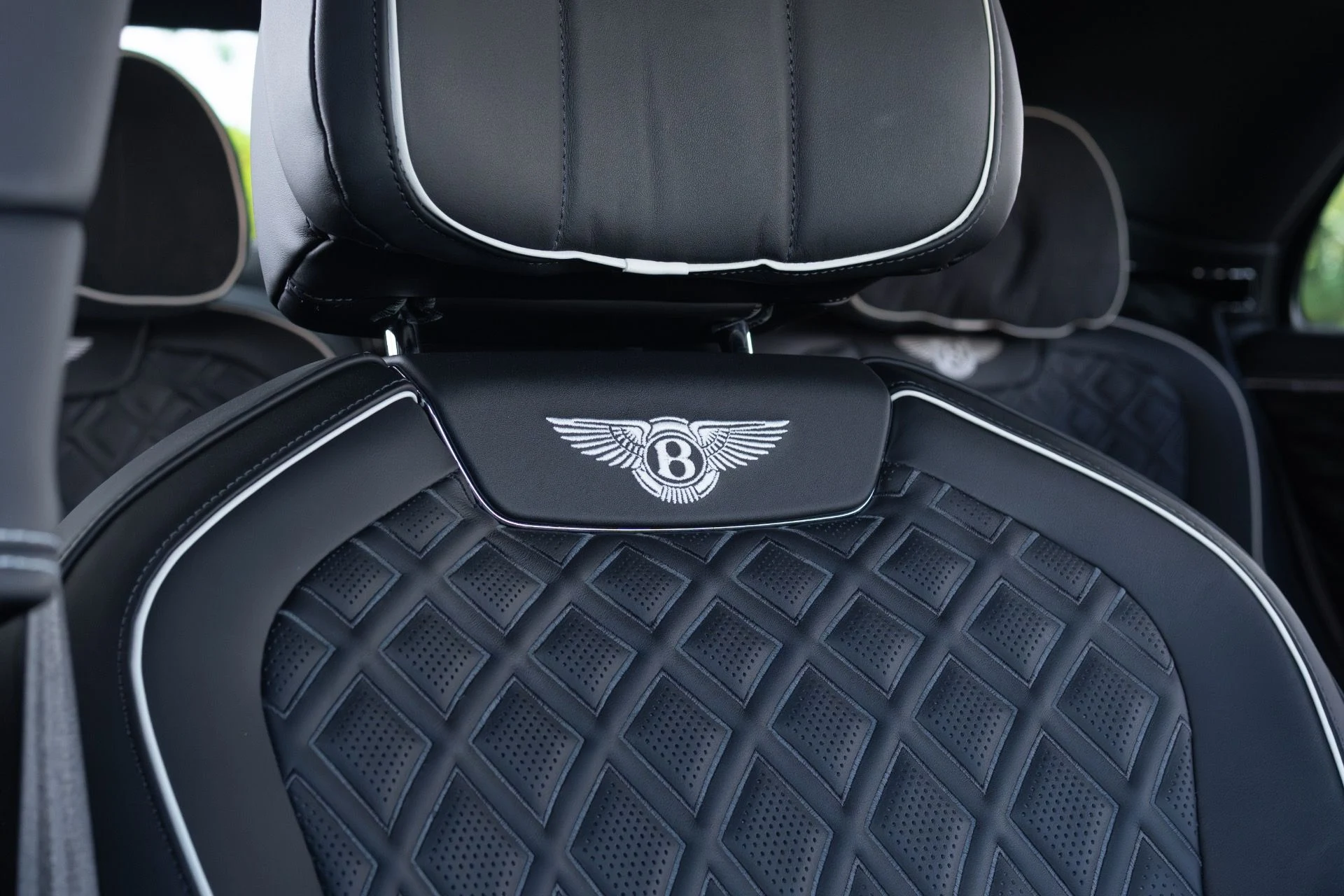 mph007_1171061808_Used_2020_Bentley_Flying_Spur_W12_1780979756_142b0d4df3