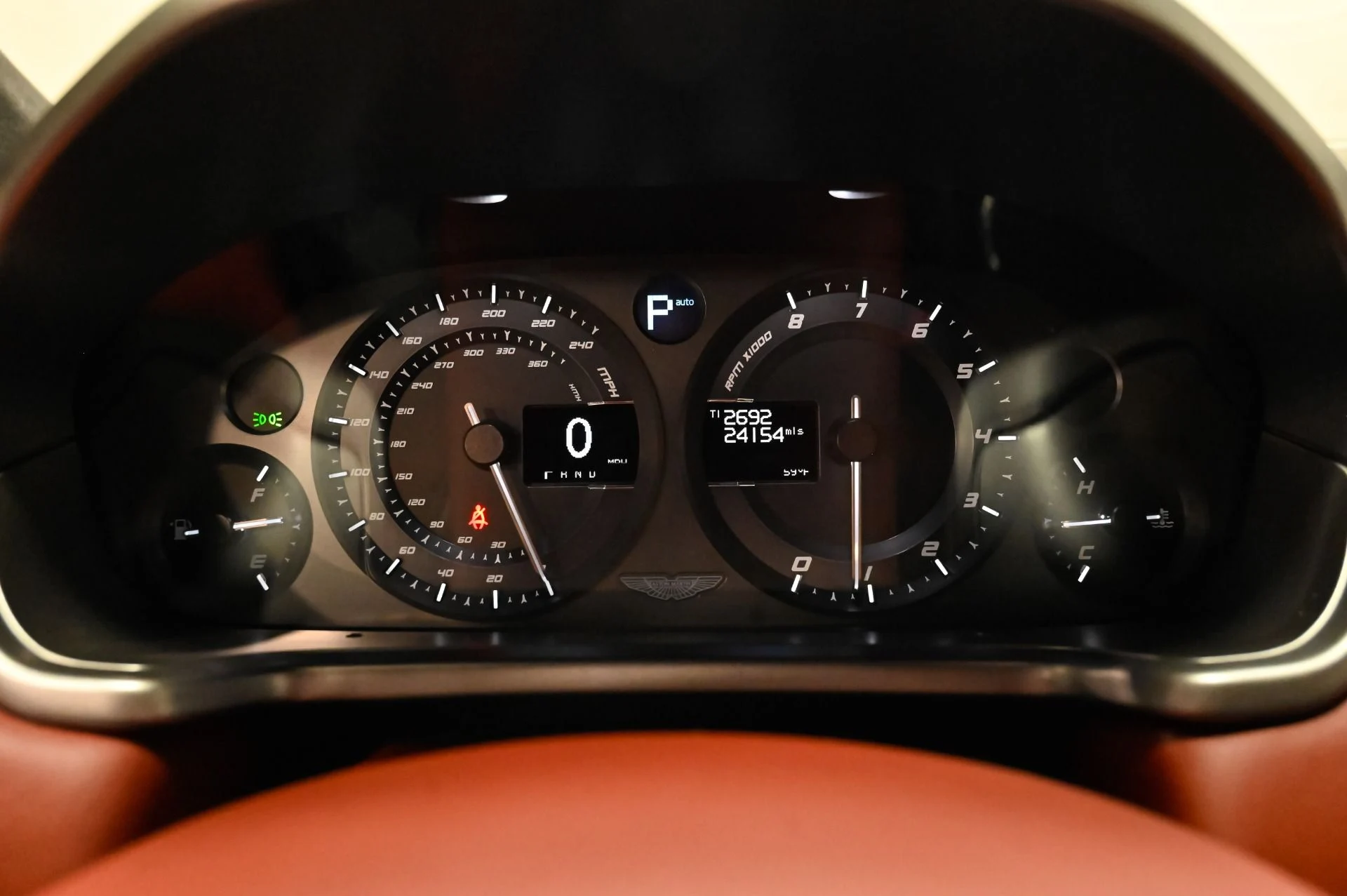 mph007_1174659469_Used_2014_Aston_Martin_Vanquish_V12_1793299602_4573a1d286