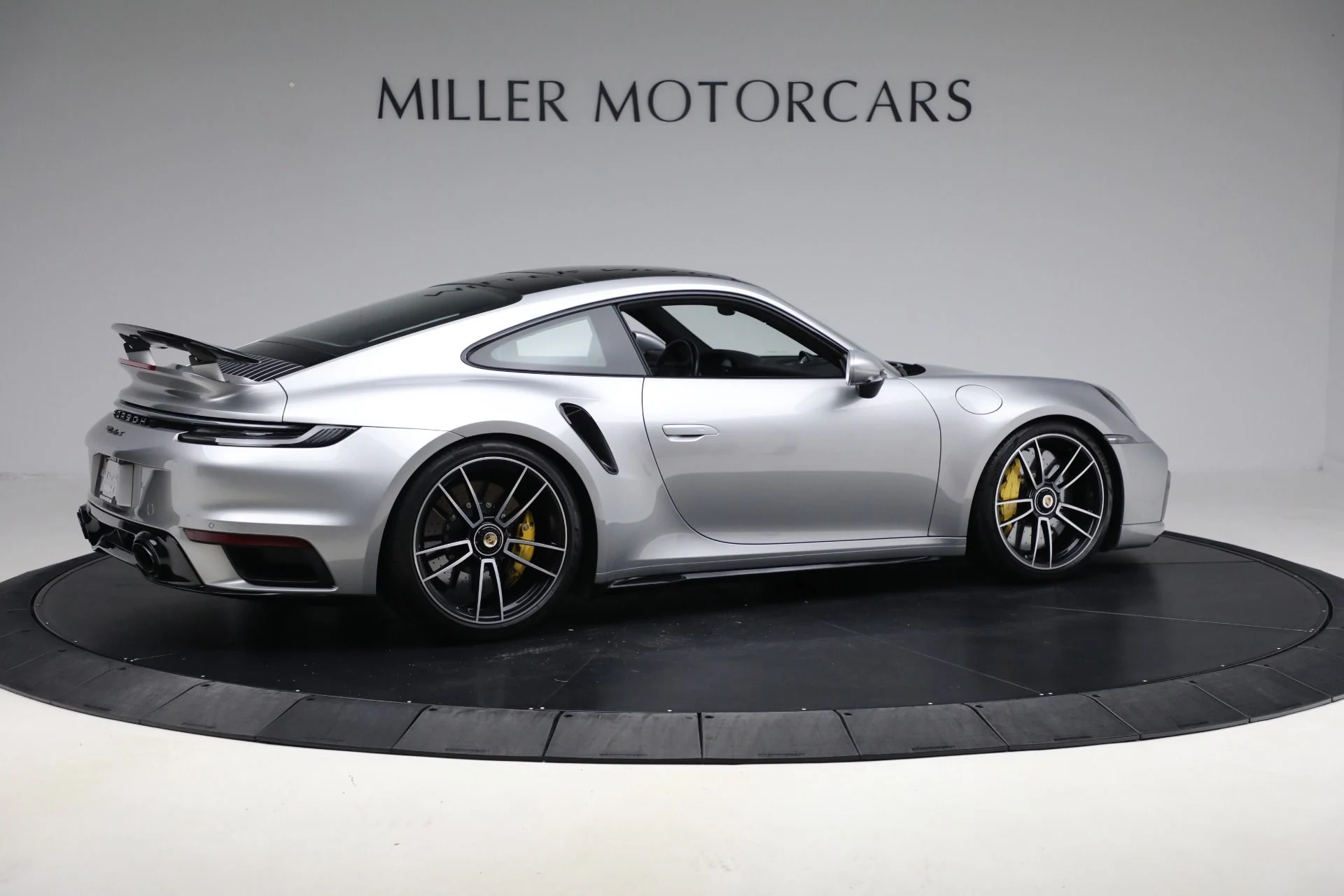 mph007_1177189353_Used_2021_Porsche_911_Turbo_S_1760565433_ee54852748