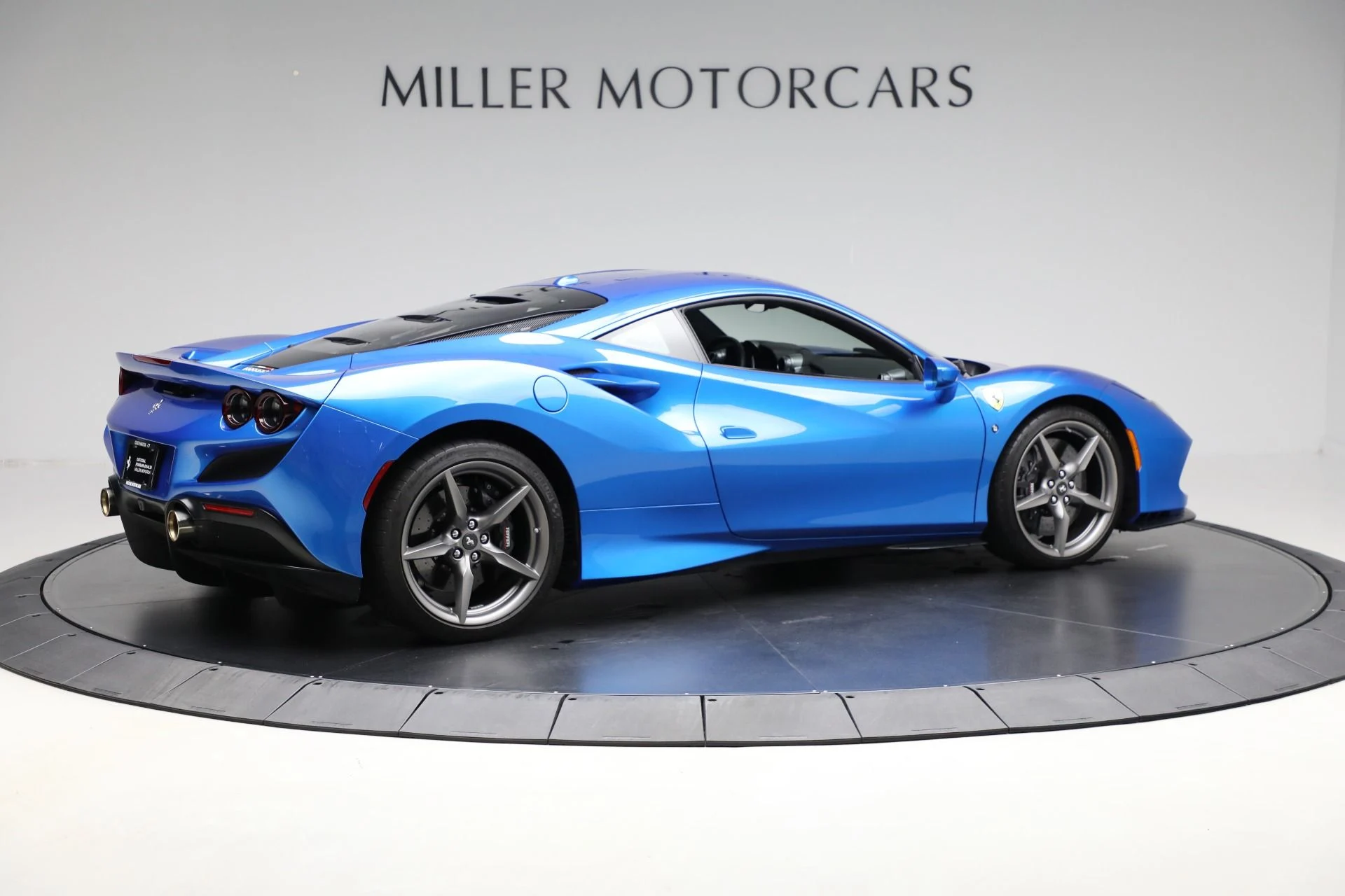 mph007_1180485721_Used_2020_Ferrari_F8_Tributo_bd08b42e3f