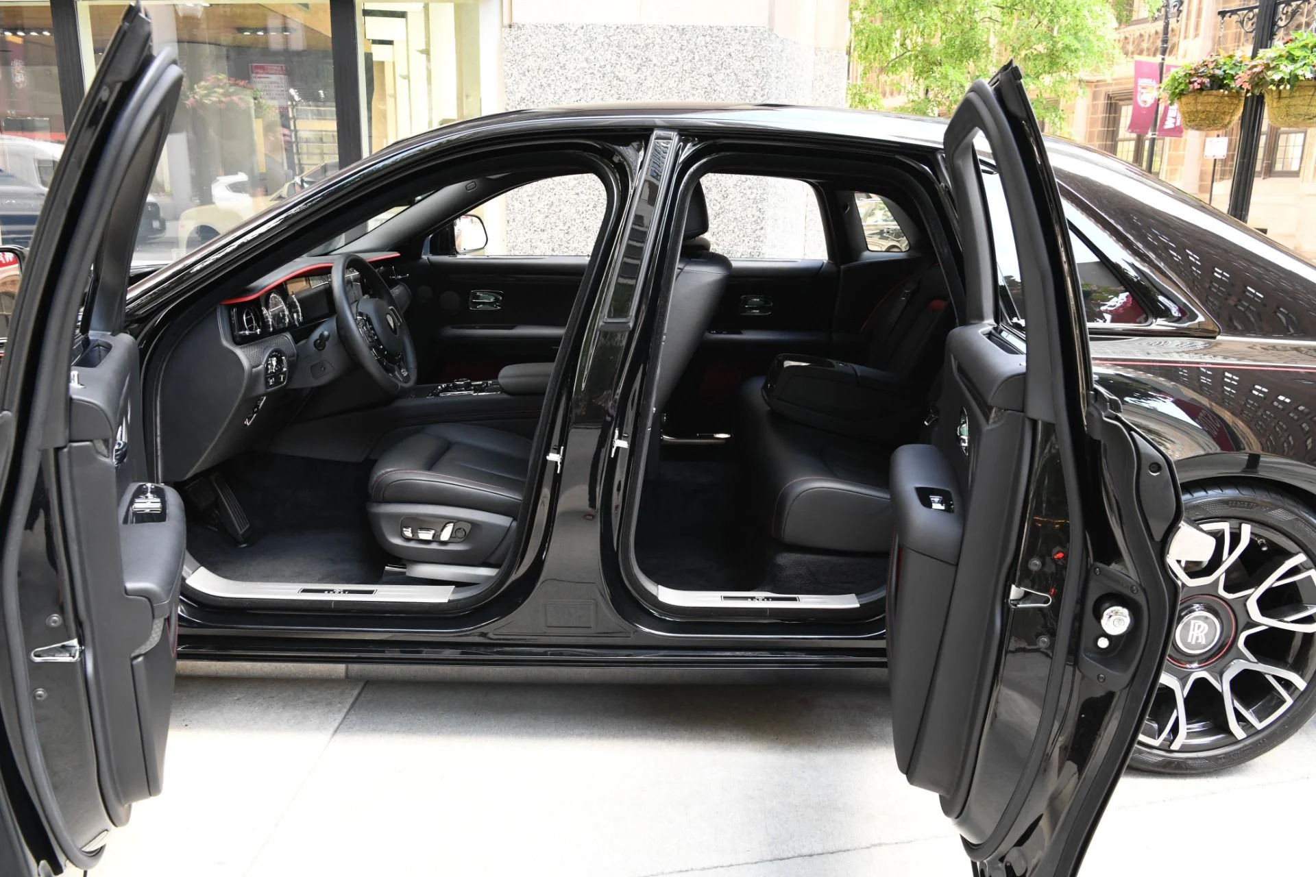 mph007_1183945574_11864_p9_l_4557119d7d