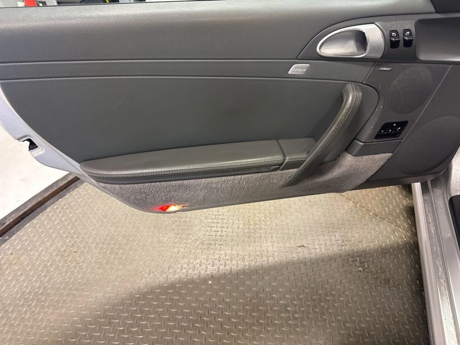 mph007_1187353869_efcf22f8f9e0e61b10654f67fb11108cx_b7dba85a87