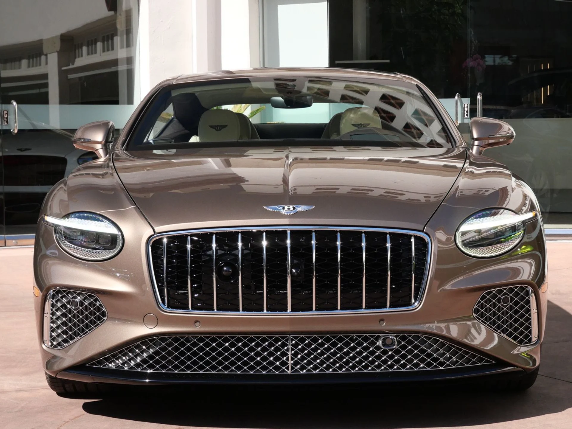 mph007_1192557877_9187a9177d5083f957765643e89f8388x_955e7aa822