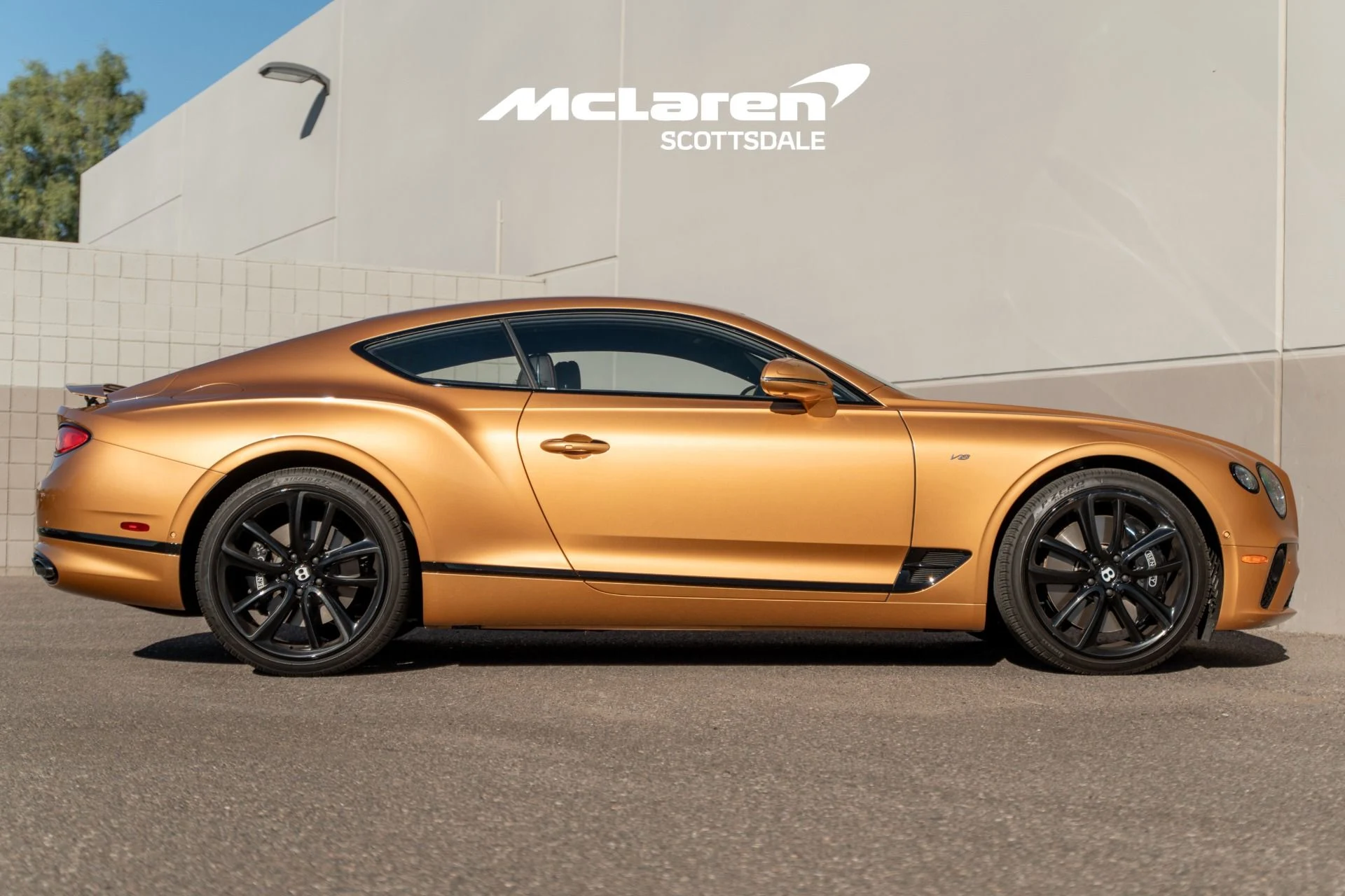 mph007_1199692450_Used_2022_BENTLEY_CONTINENTAL_GT_V8_1762551678_f9ac3c6ea6