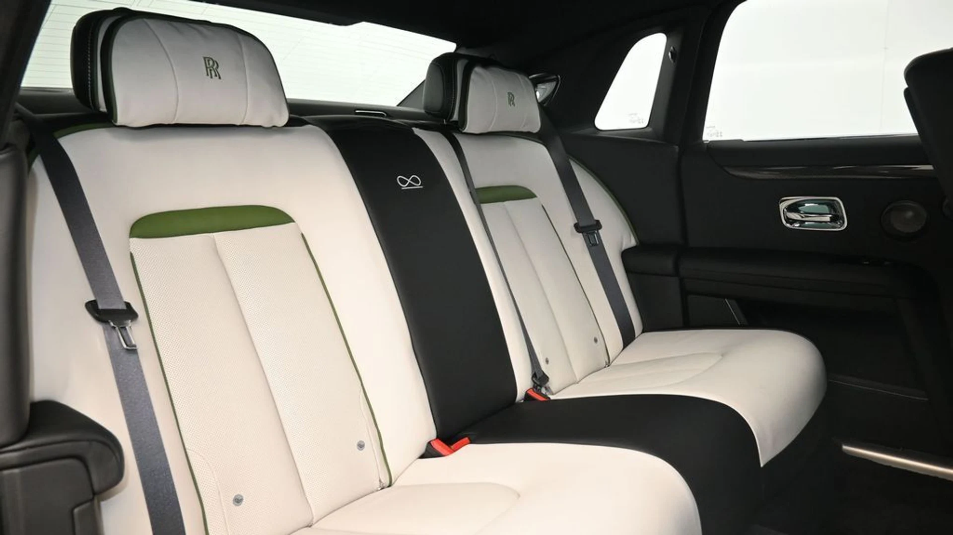 mph007_1199710880_7552ace950d4b3af6df3ee300157dc9ax_00646700dc