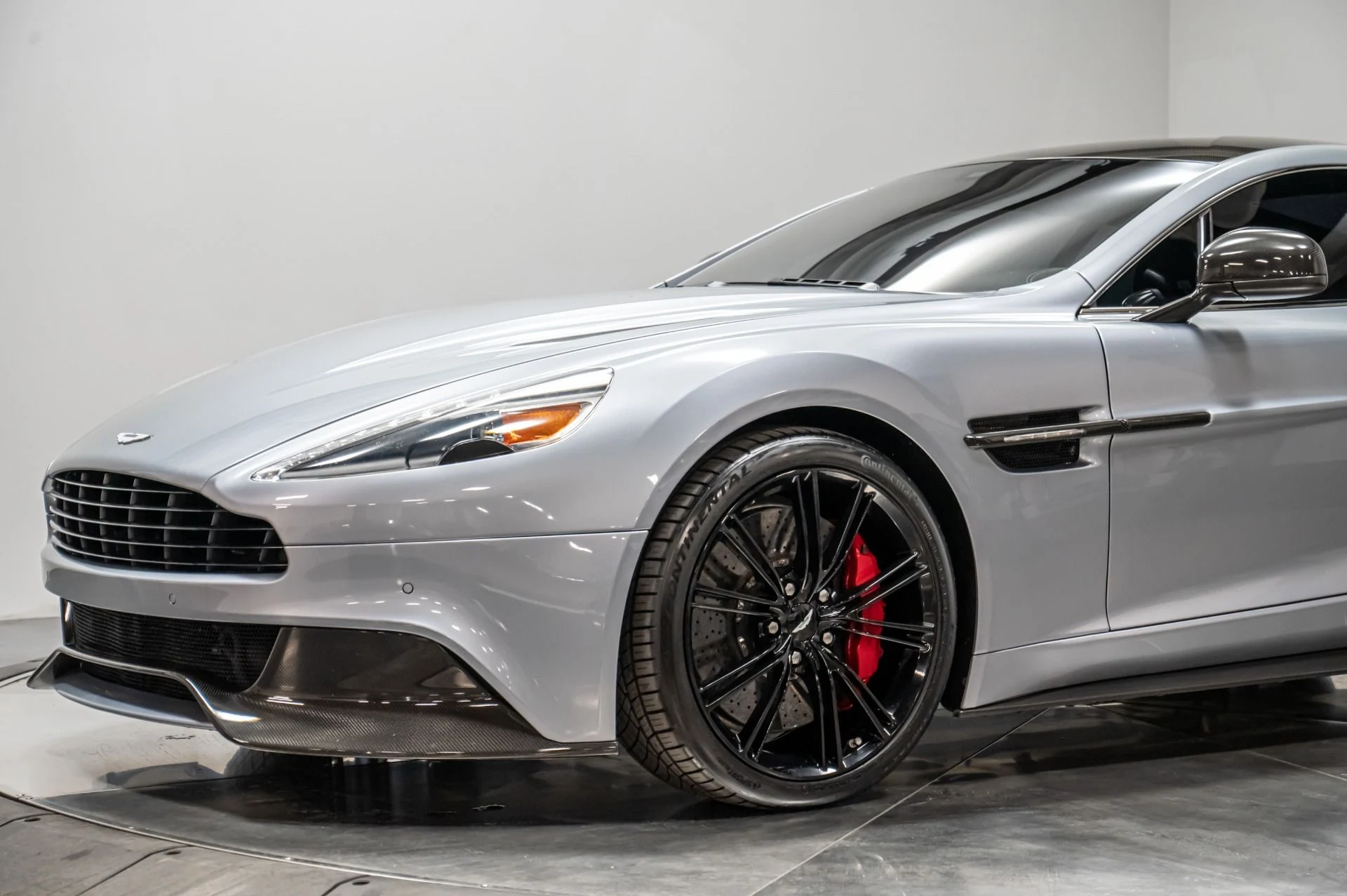 mph007_1205189042_Used_2014_Aston_Martin_Vanquish_V12_1729699077_38ea65b5aa