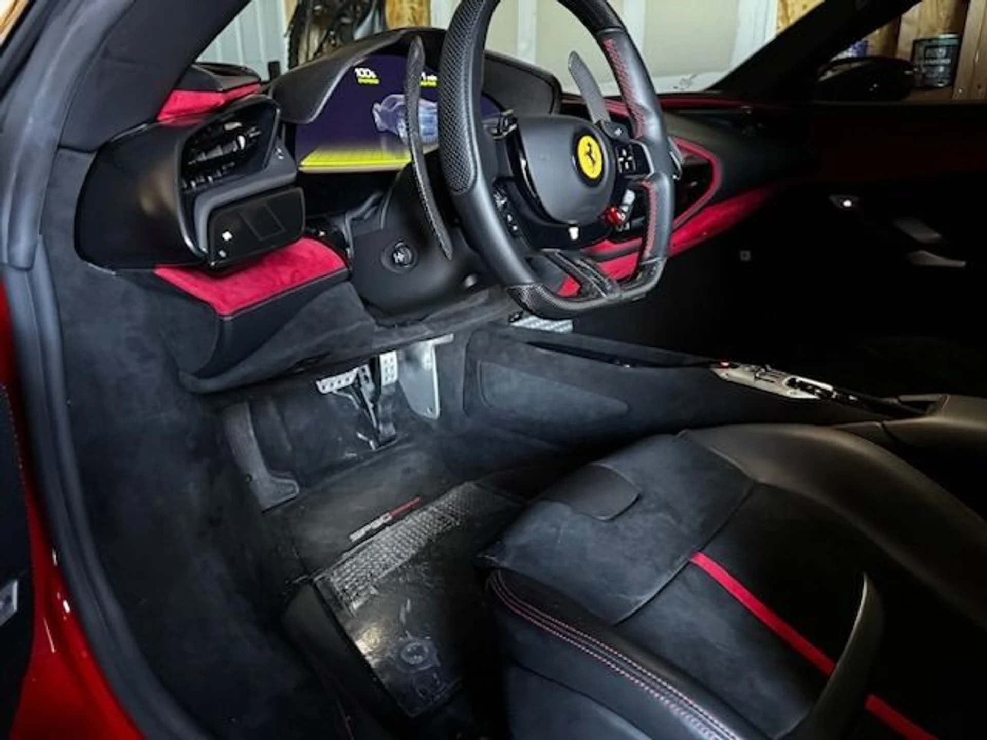 mph007_1214250222_Used_2022_Ferrari_SF_90_Stradale_1762557031_9858875190