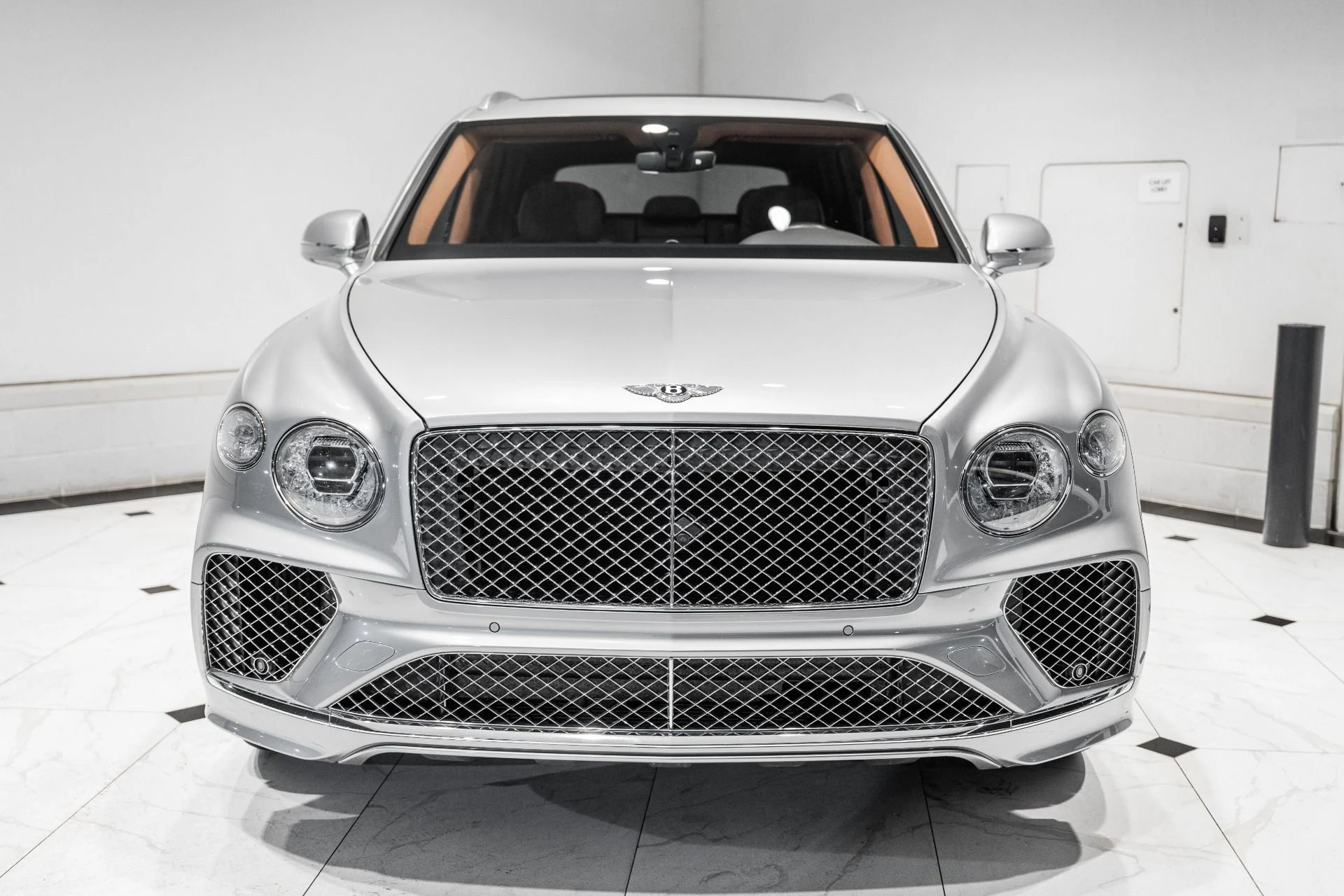 mph007_1238231052_Used_2022_Bentley_Bentayga_V8_1792247814_e94104bd79