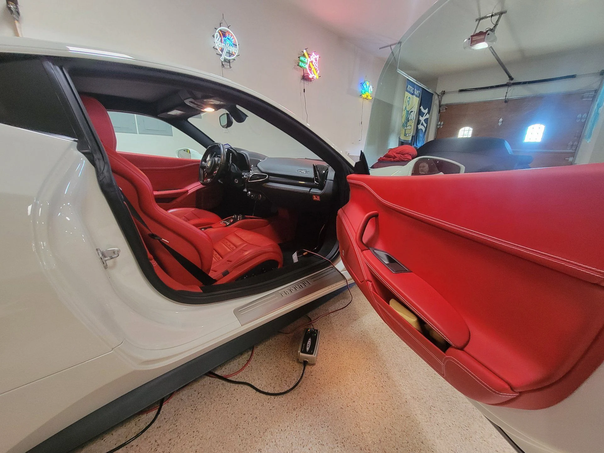 mph007_1238242371_136d8e92a9e94810583f32be2e46e2e7x_f52704c493