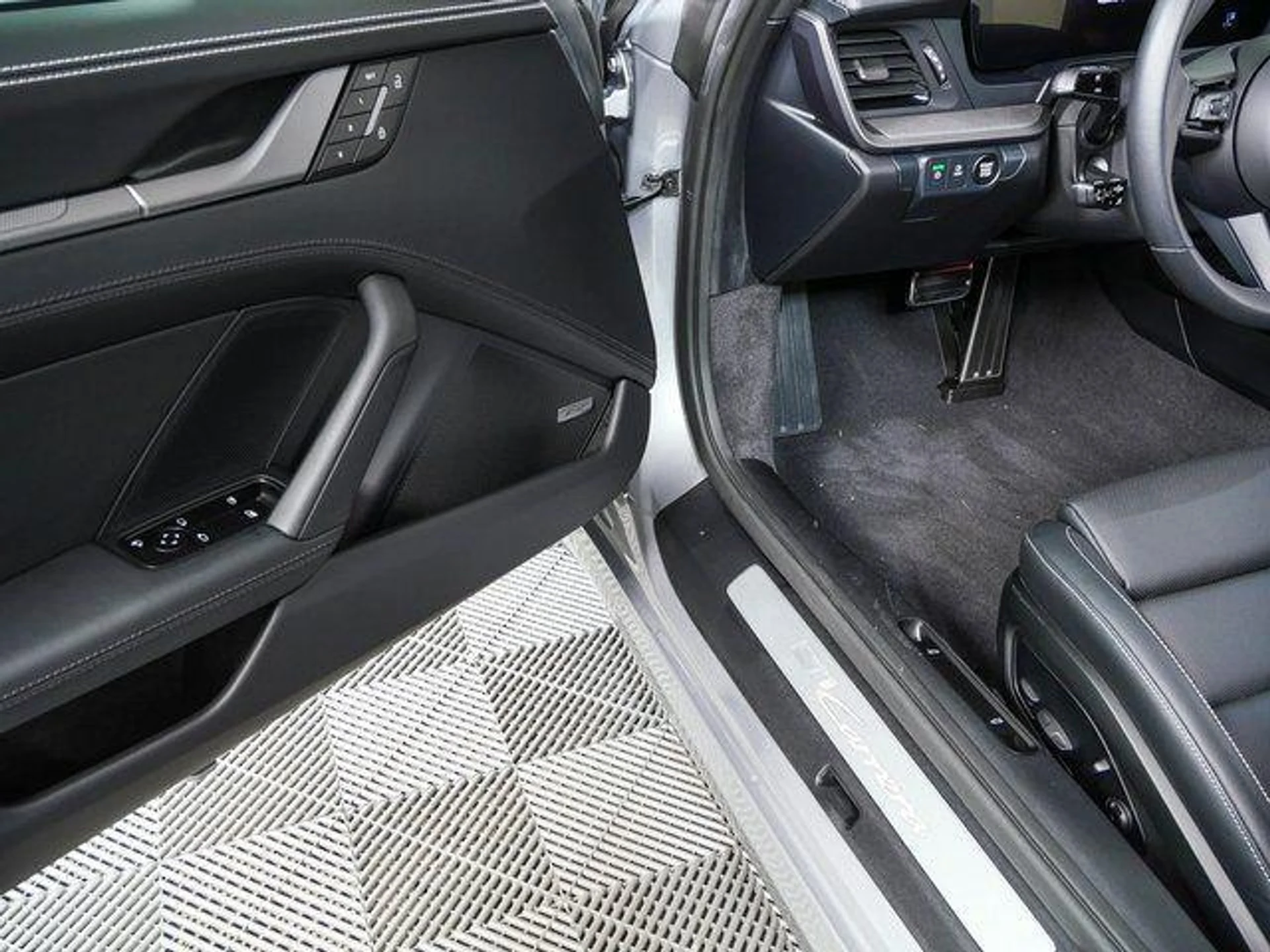 mph007_1244551024_uv_Ies_Jx_MS_6_Kl_BDD_Wx04_A526_L_Bk_55bfbaed0d