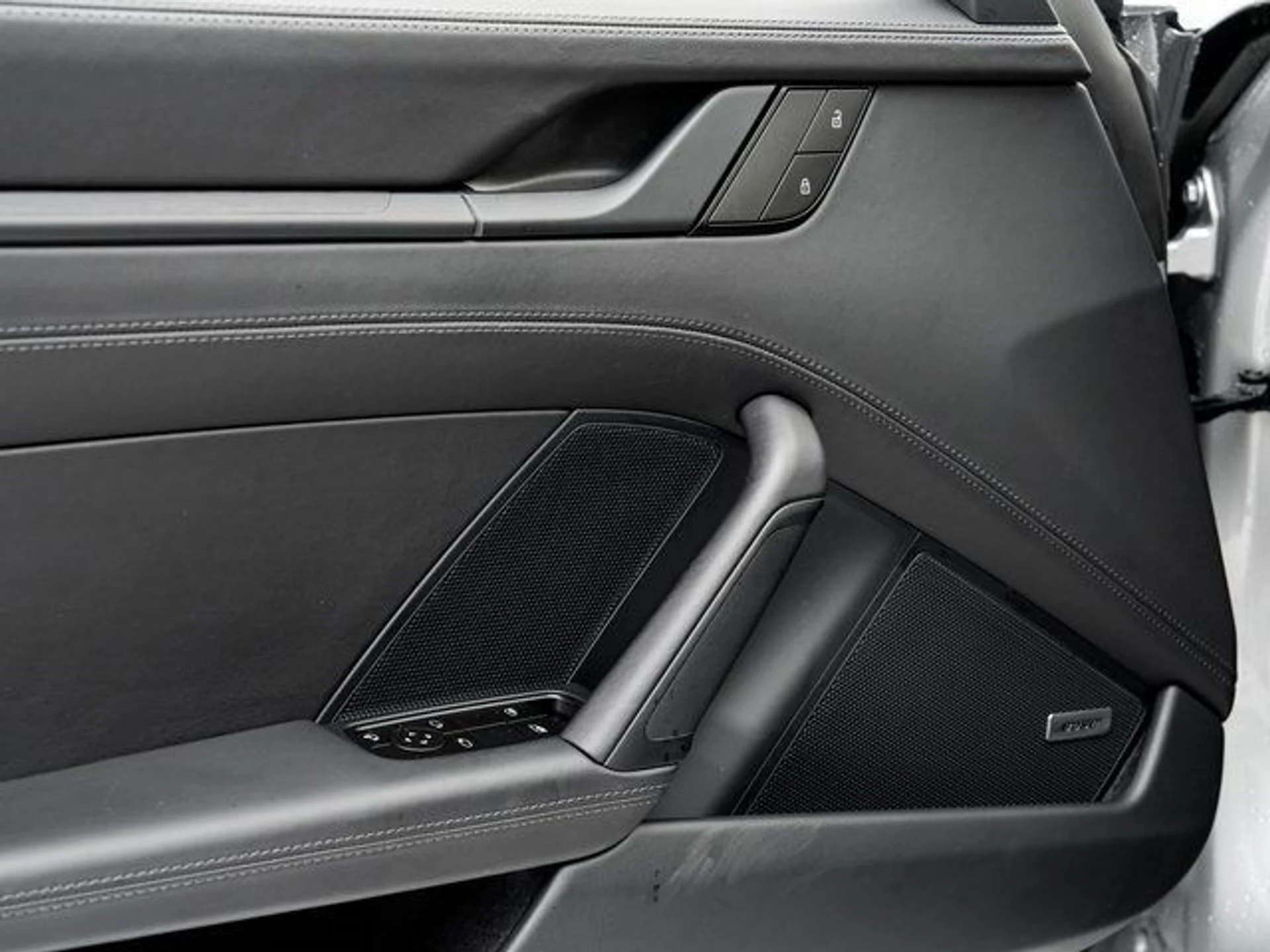 mph007_1255866586_2f45b4d16f29e0d013799865cfd52852_06f7b53534