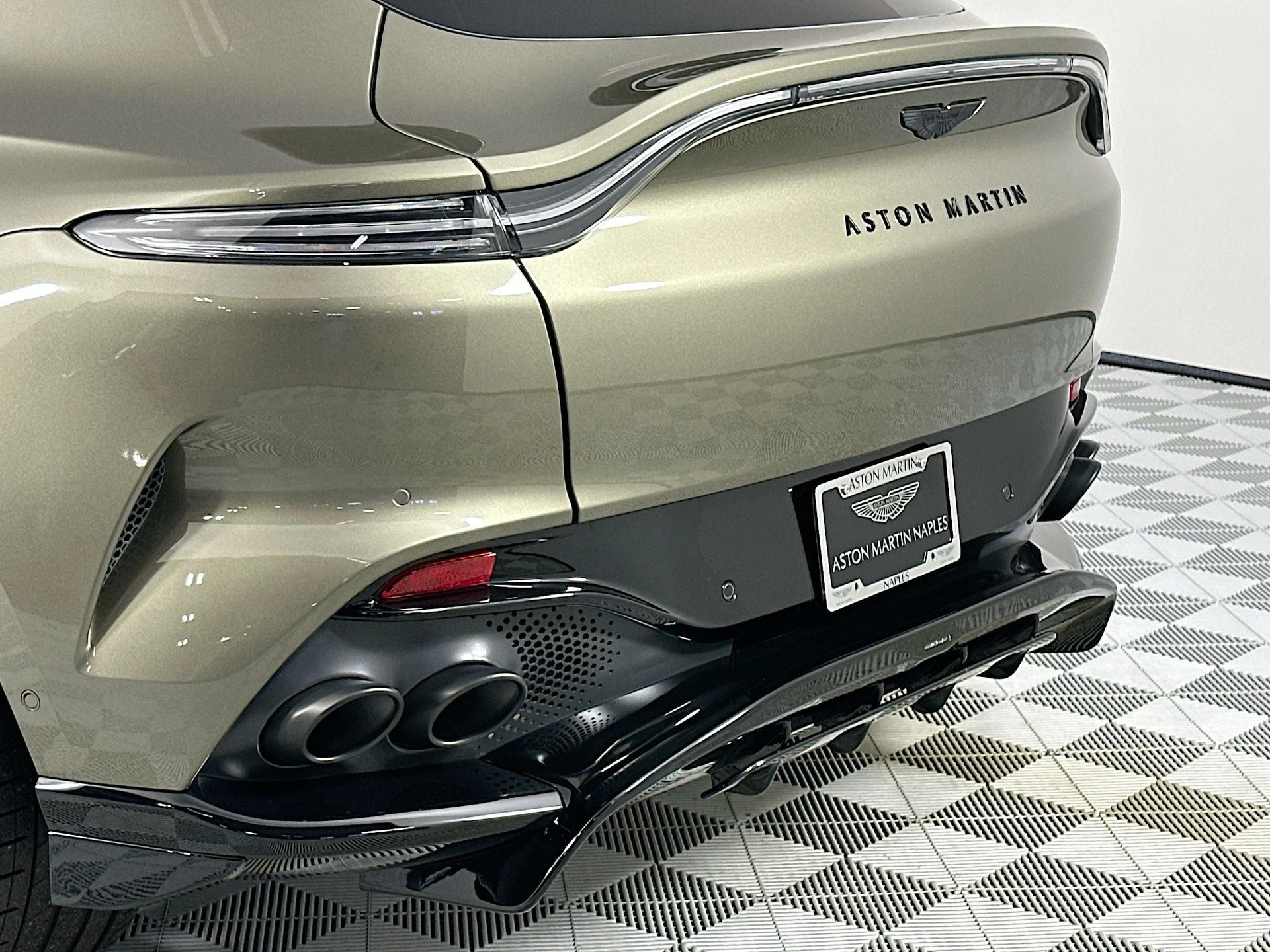 mph007_1262795034_8_39bd8ce26b