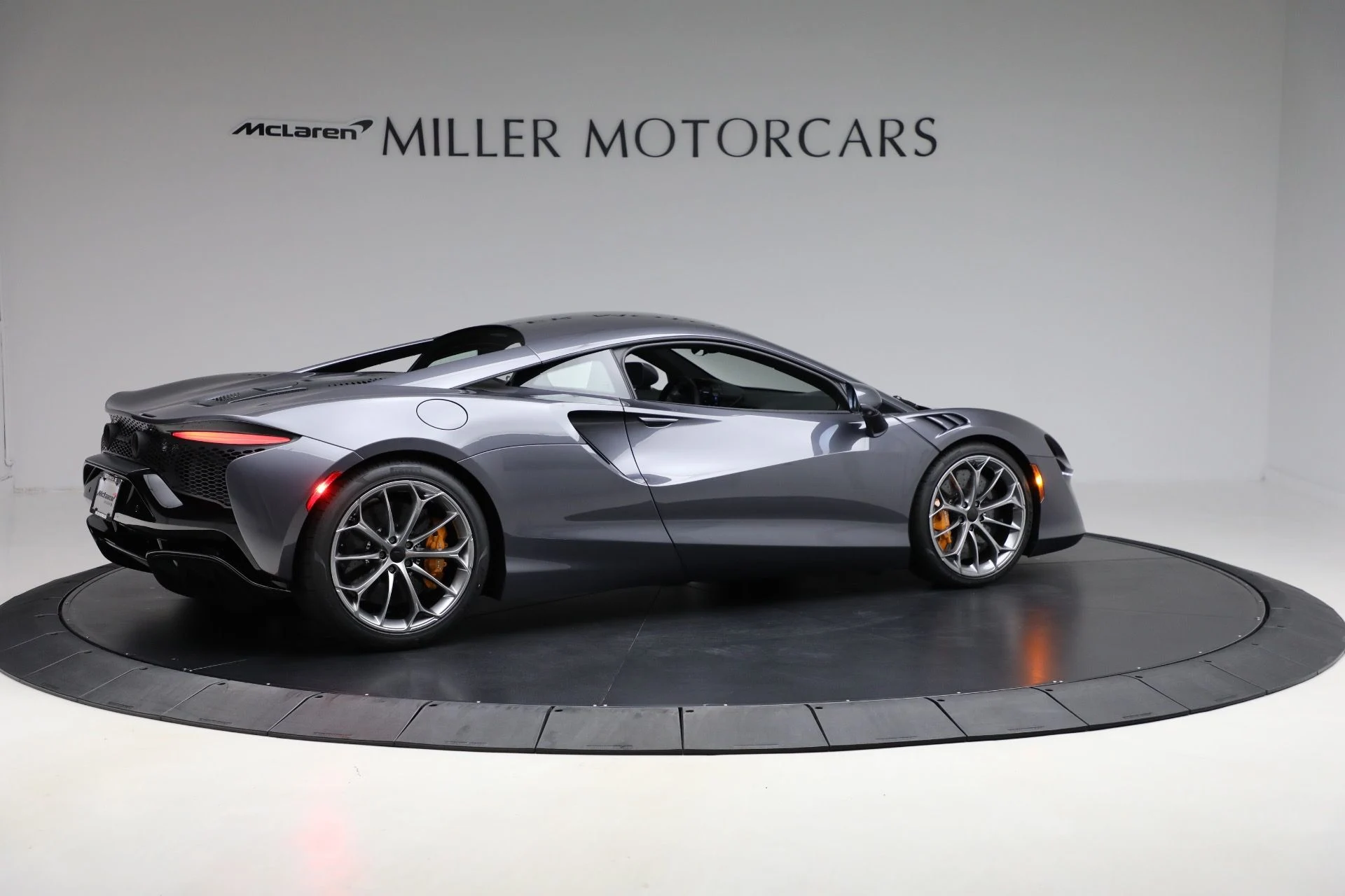 mph007_1265835644_New_2025_Mc_Laren_Artura_Vision_d8710b2a1e