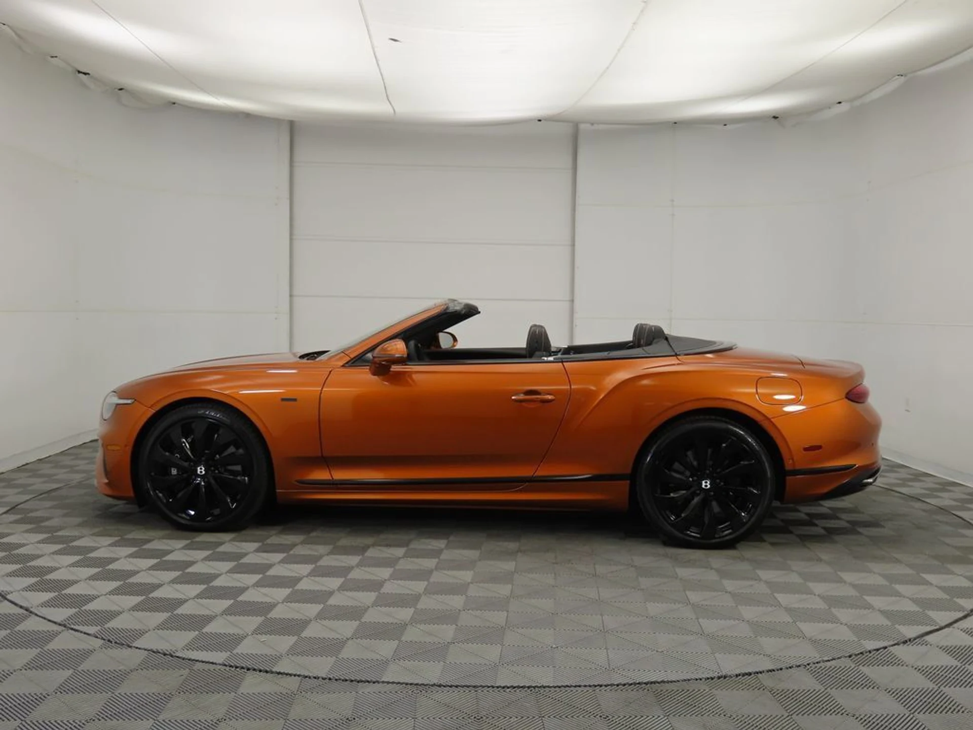 mph007_128836389_new_2025_bentley_continental_gtblackeditionconvertible_8119_22910187_8_1024_00ae21beff