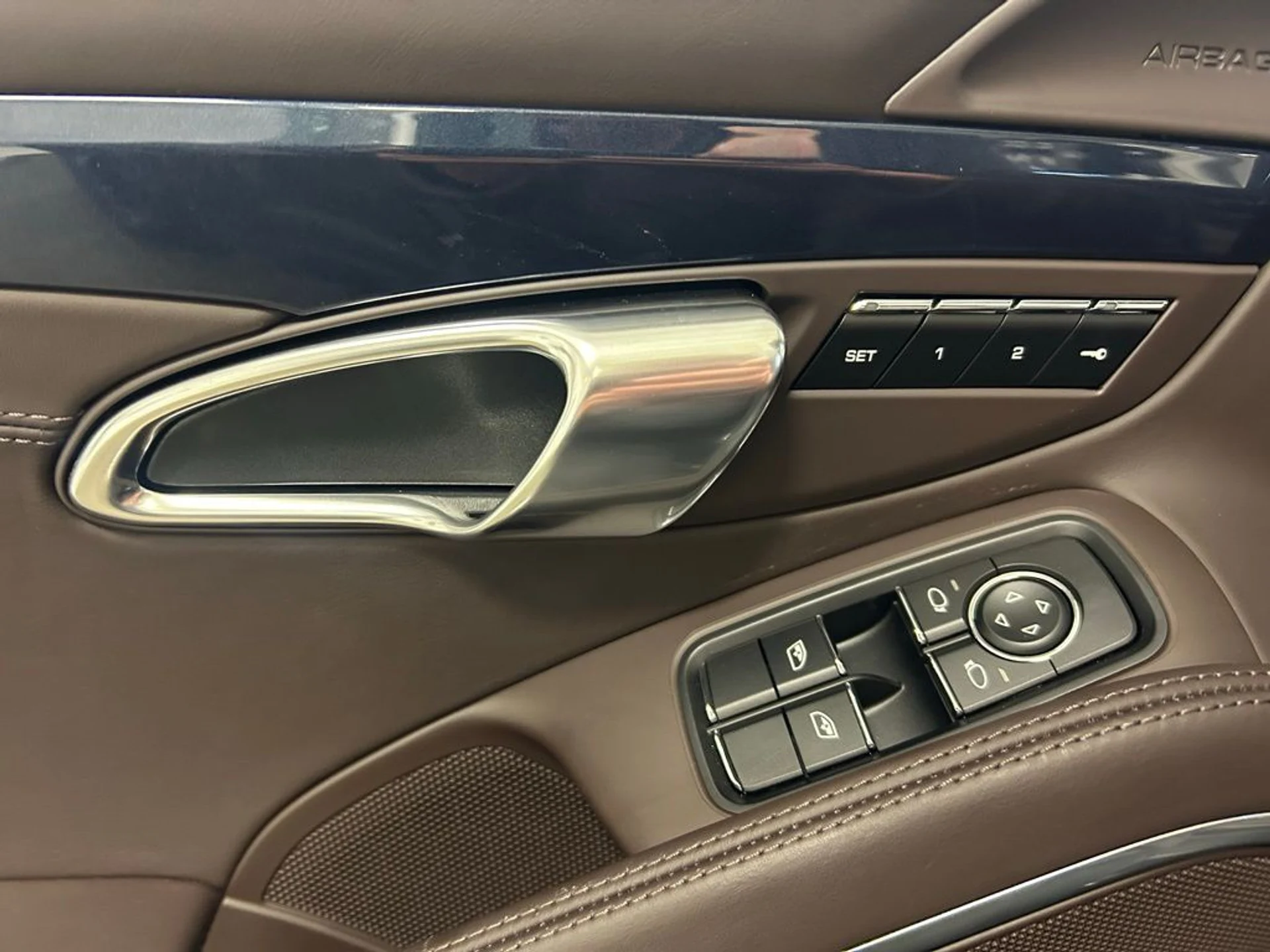 mph007_1290604368_100979433923595b6297ee8349e5cadax_d8c7861434