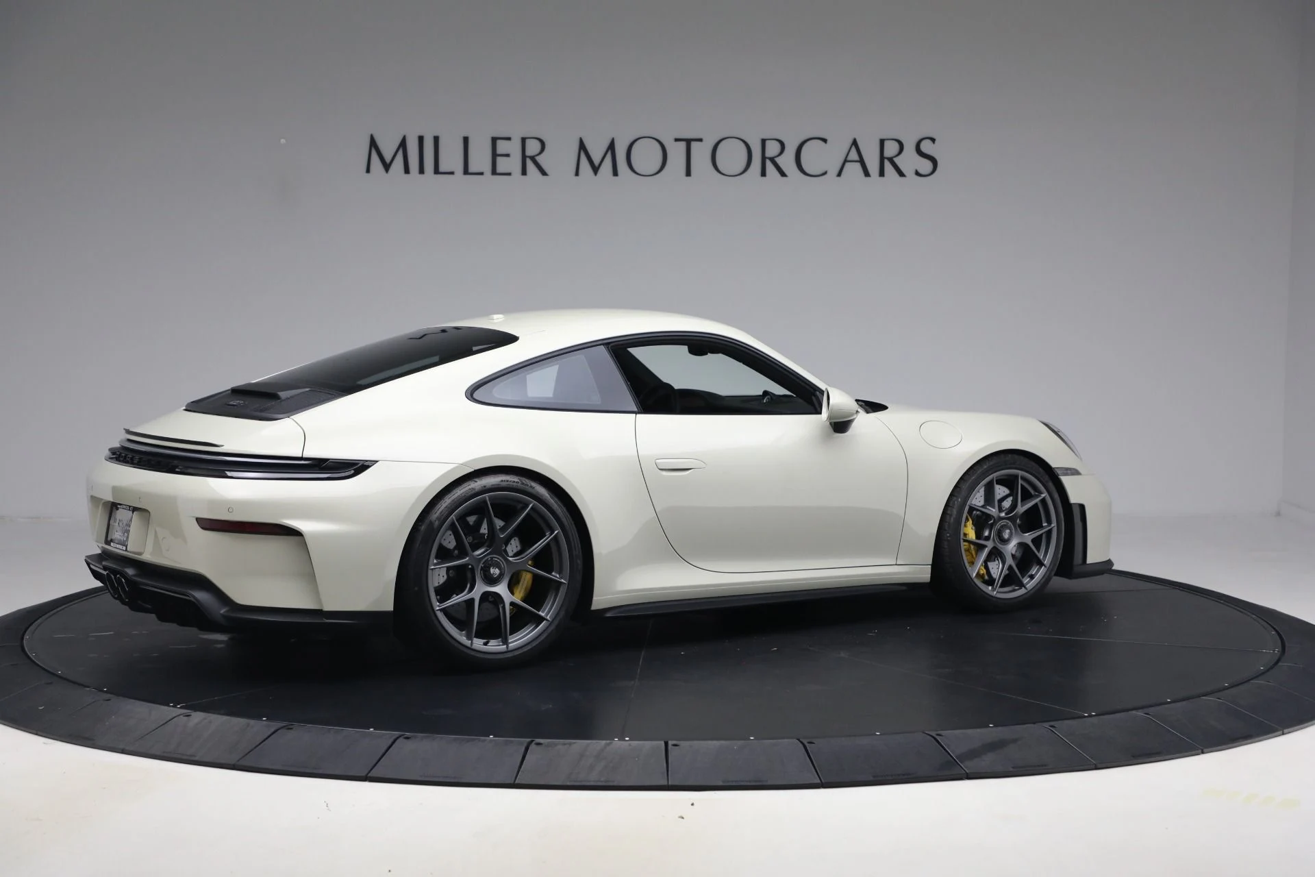 mph007_1293439402_Used_2026_Porsche_911_GT_3_Touring_1791237531_d50e257e0a