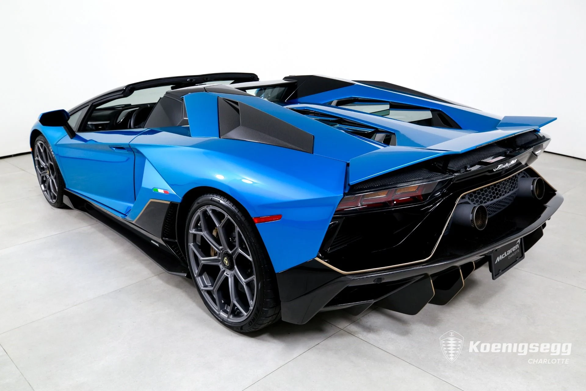 mph007_1295704895_Used_2022_Lamborghini_Aventador_LP_780_4_Ultimae_1774640030_a0b08c1a81