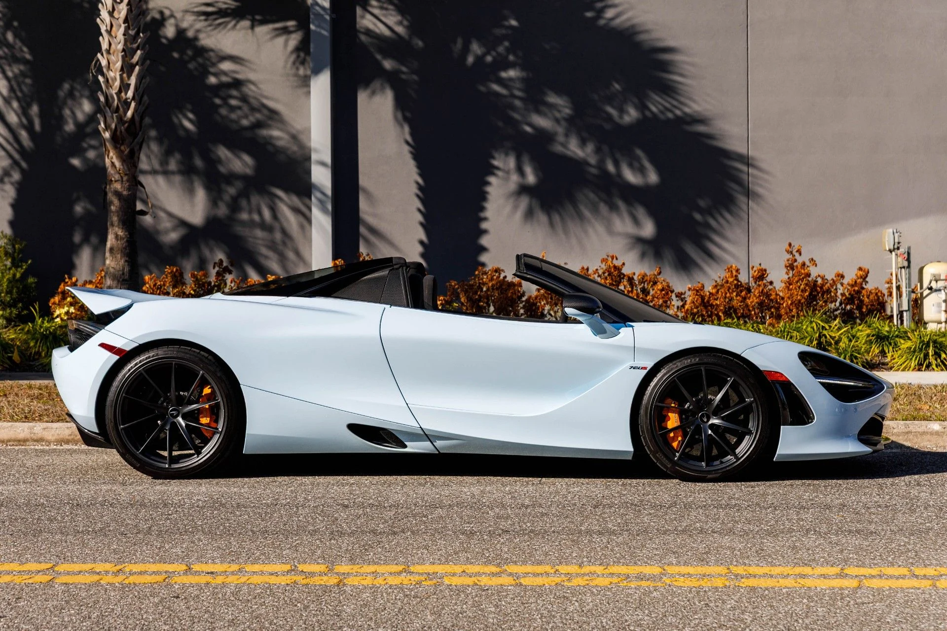 mph007_129618783_654_p8_l_8c40deea2b