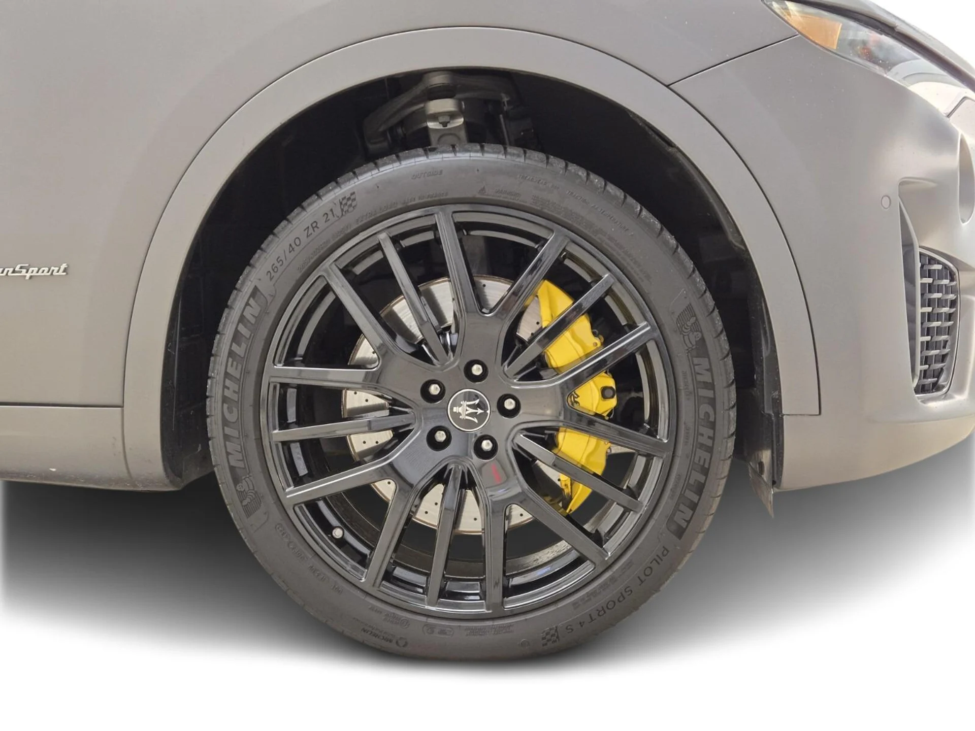 mph007_129649941_Used_2021_Maserati_Levante_S_Gran_Sport_1763713684_3bc6cfef02