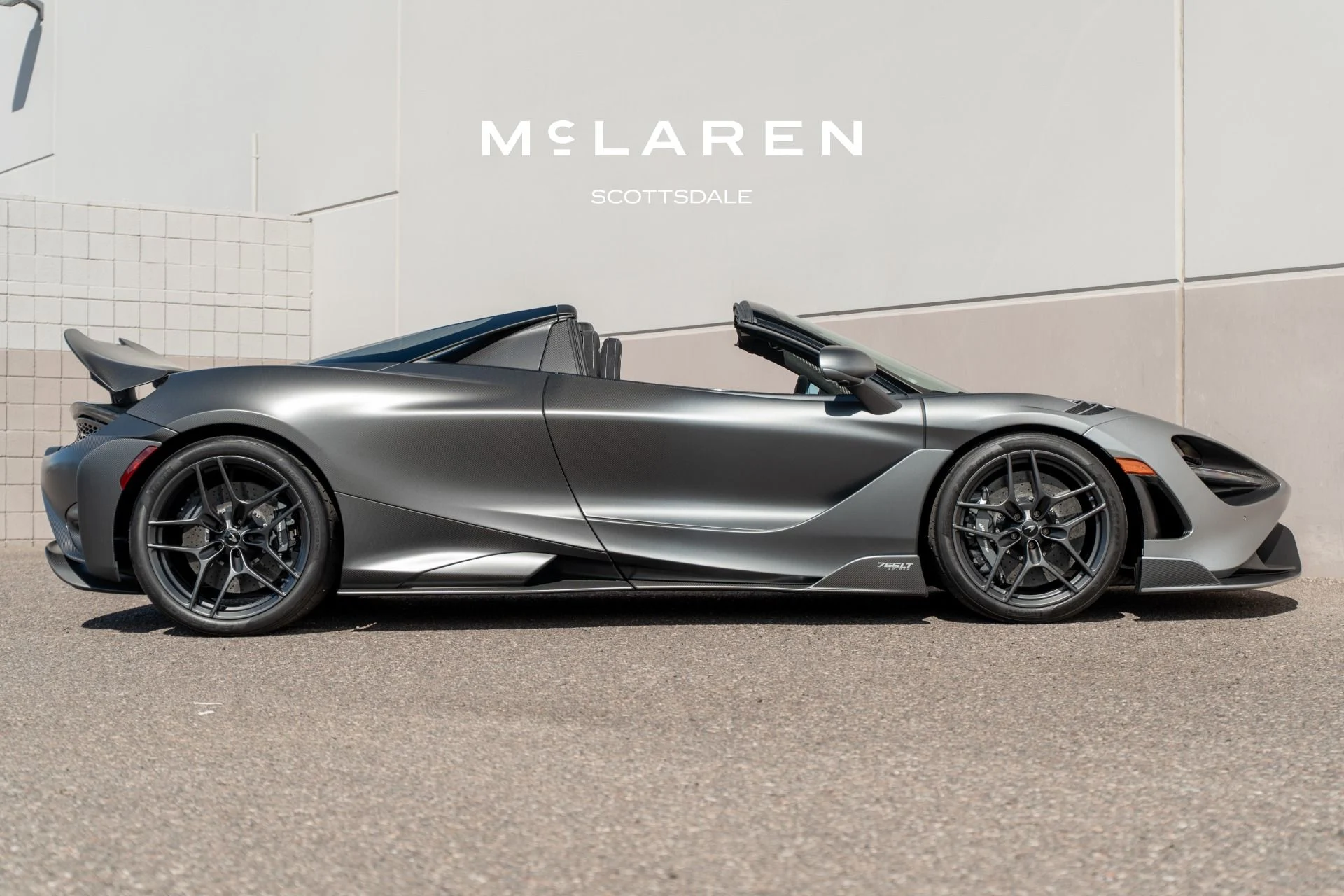 mph007_1305698174_Used_2022_MCLAREN_765_LT_1790968285_0ddbb812fb